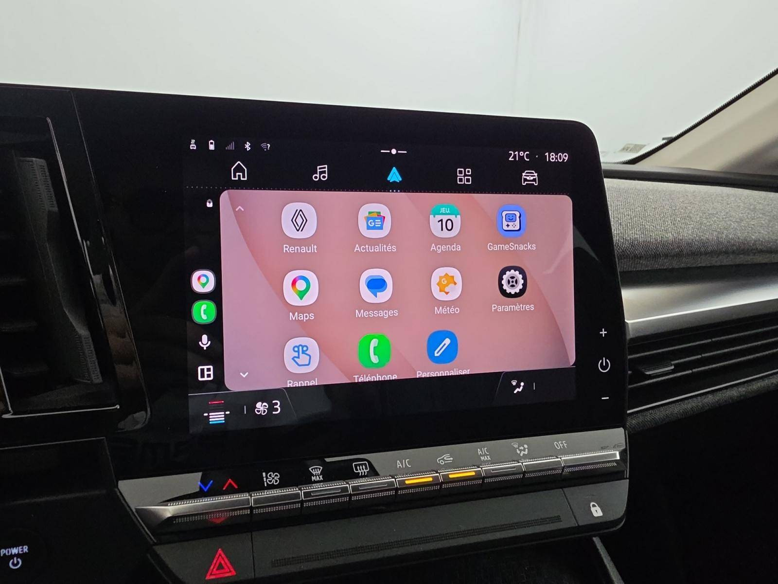 Vente en ligne Renault Megane E-Tech  EV40 130ch standard charge au prix de 21 900 €