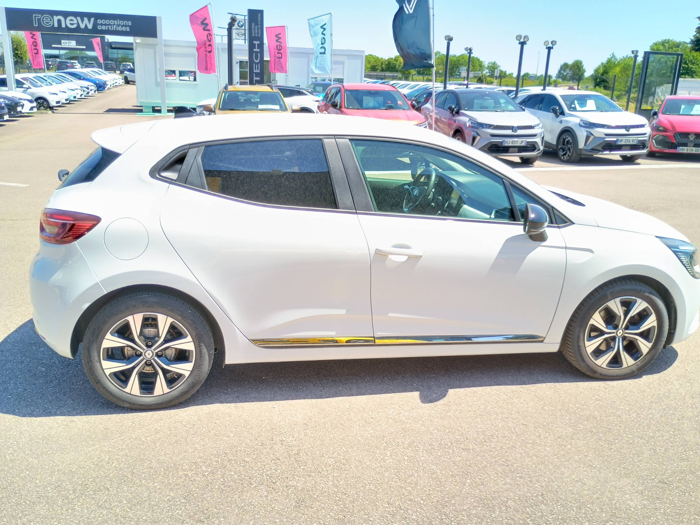 Vente en ligne Renault Clio 5 Clio Blue dCi 100 au prix de 14 991 €