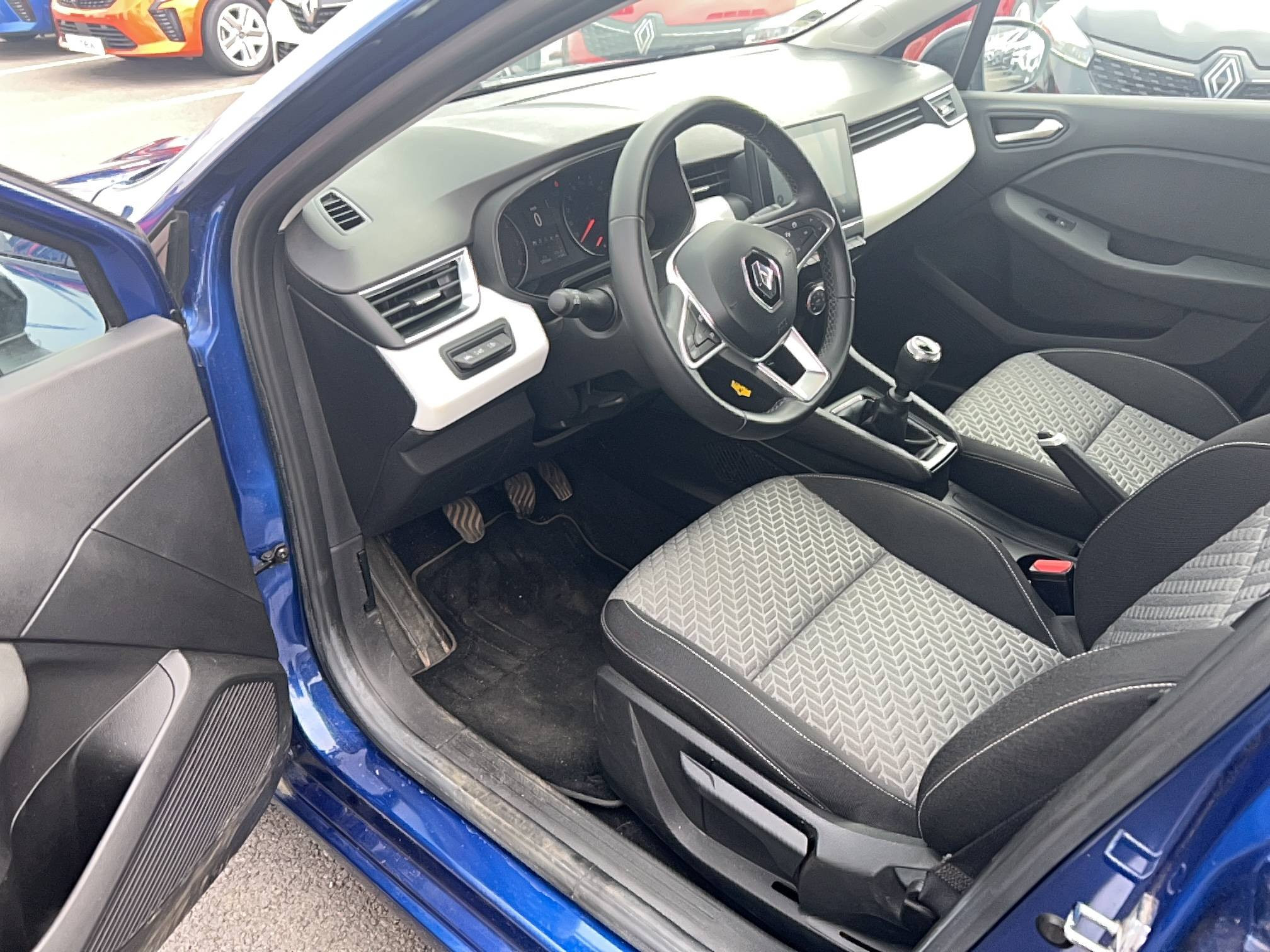 Vente en ligne Renault Clio 5 Clio TCe 90 au prix de 13 900 €