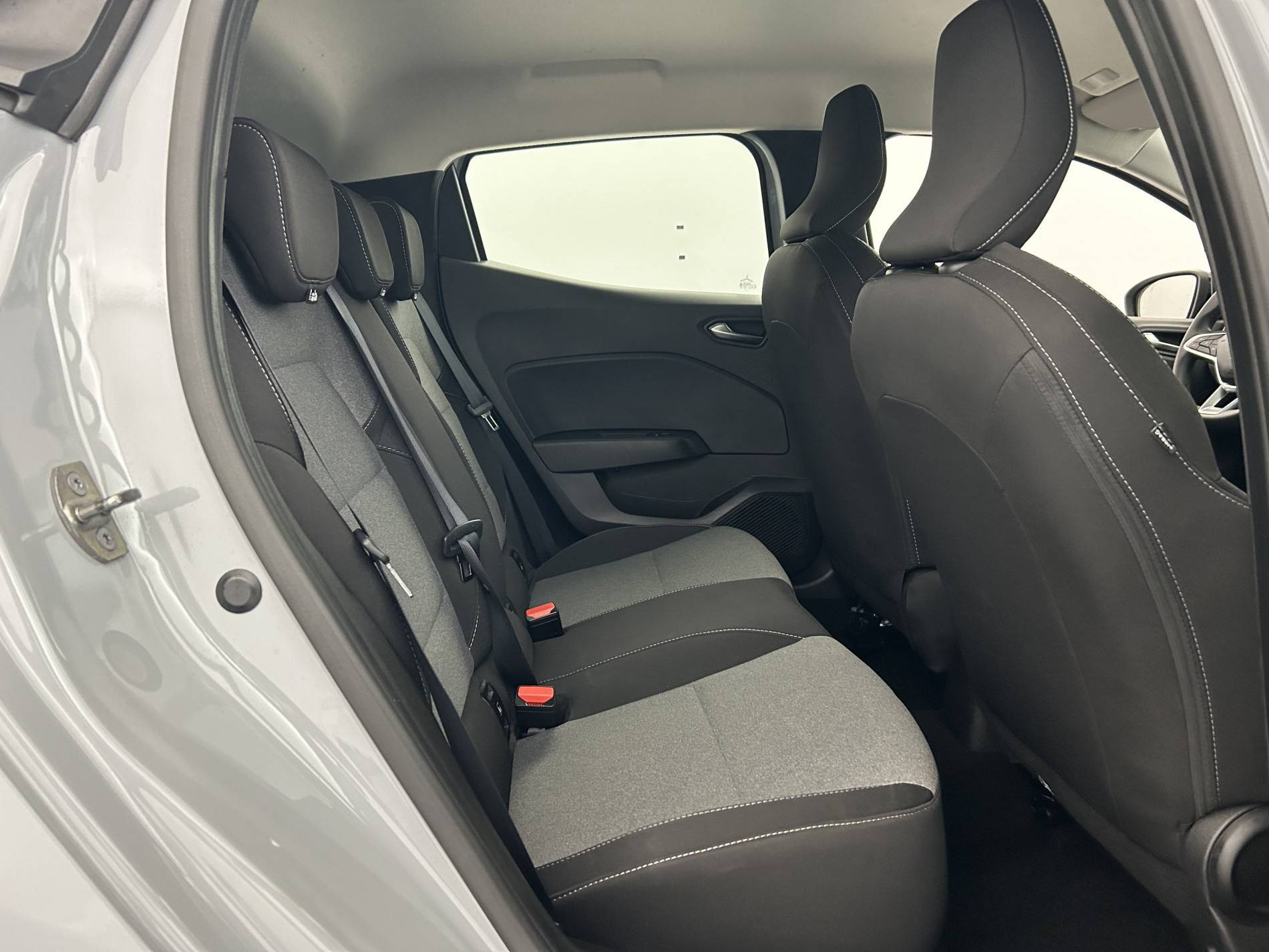 Vente en ligne Renault Clio 5 Clio TCe 90 au prix de 15 400 €