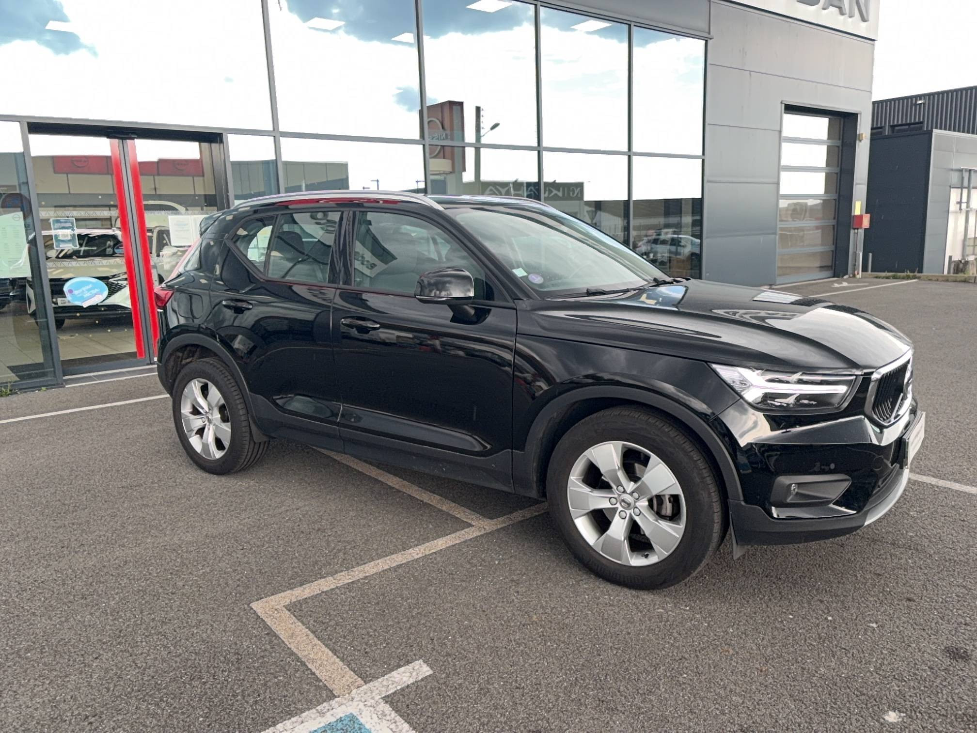 Vente en ligne Volvo XC40 XC40 T2 129 ch au prix de 21 490 €