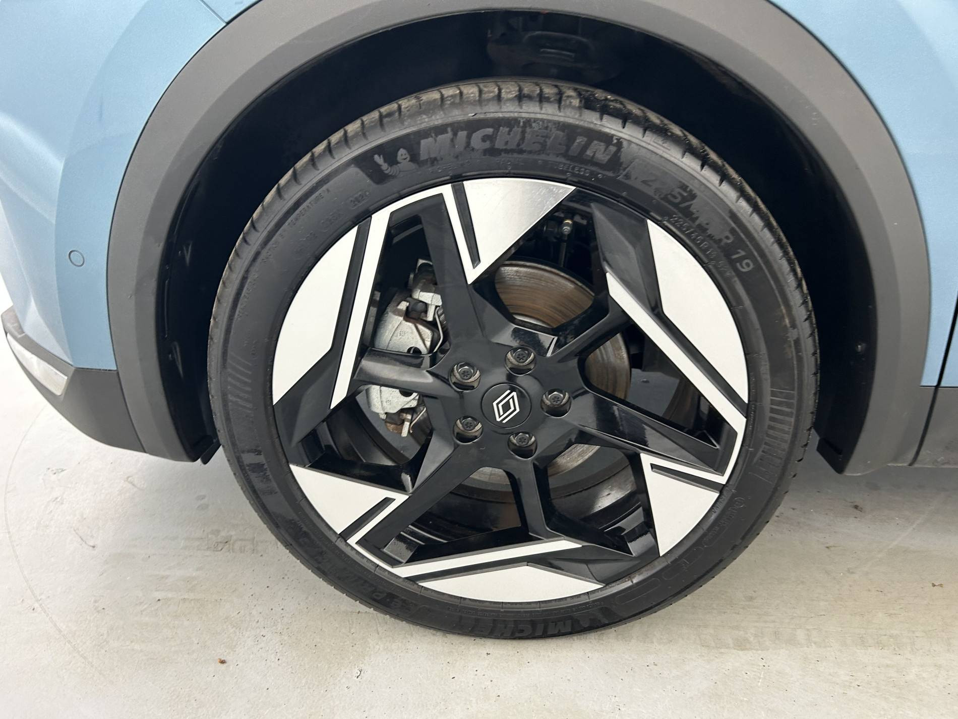 Vente en ligne Renault Symbioz  E-Tech full hybrid 145 au prix de 26 790 €