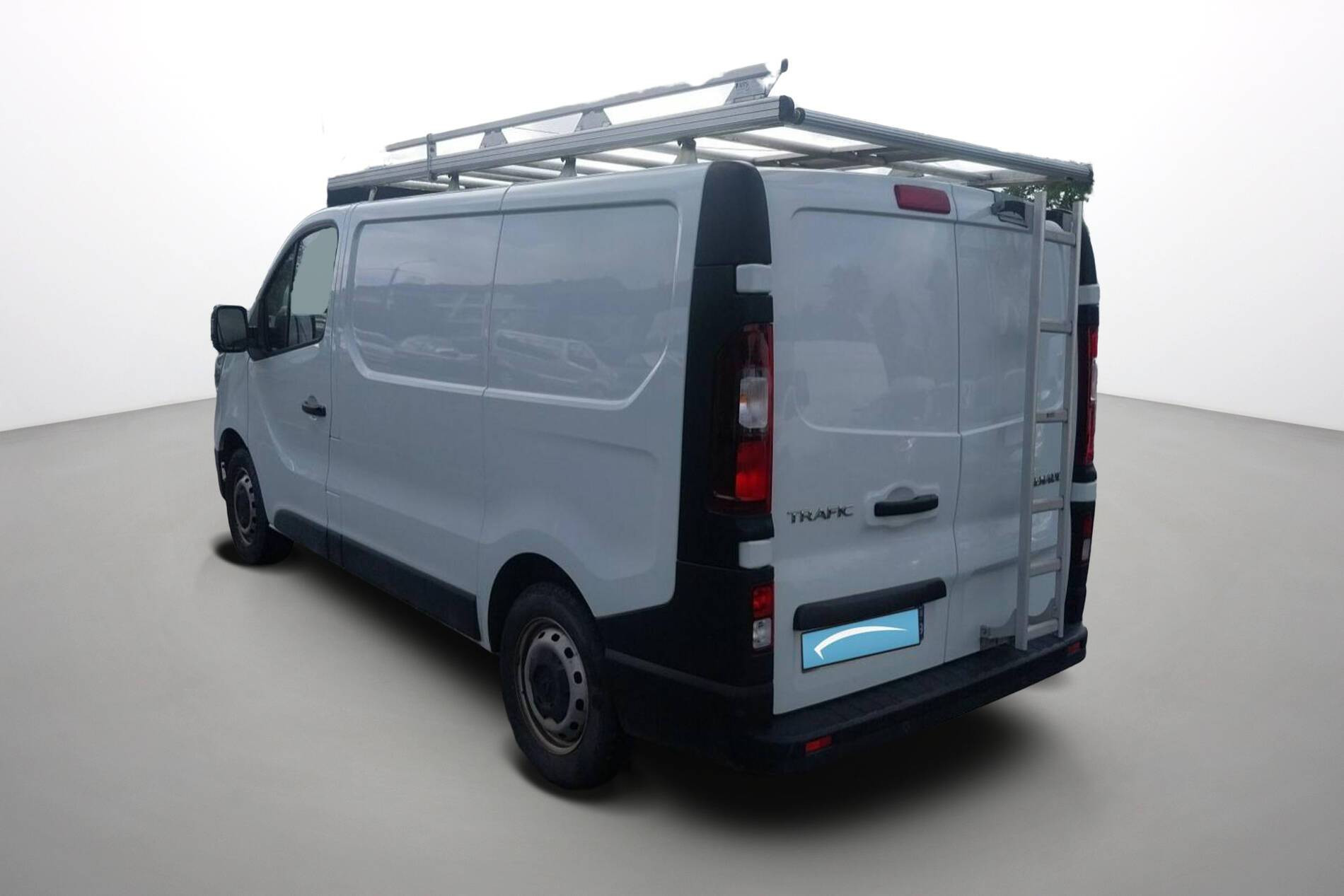 Vente en ligne Renault Trafic 3 Fourgon TRAFIC FGN L1H1 2800 KG BLUE DCI 110 au prix de 21 290 €