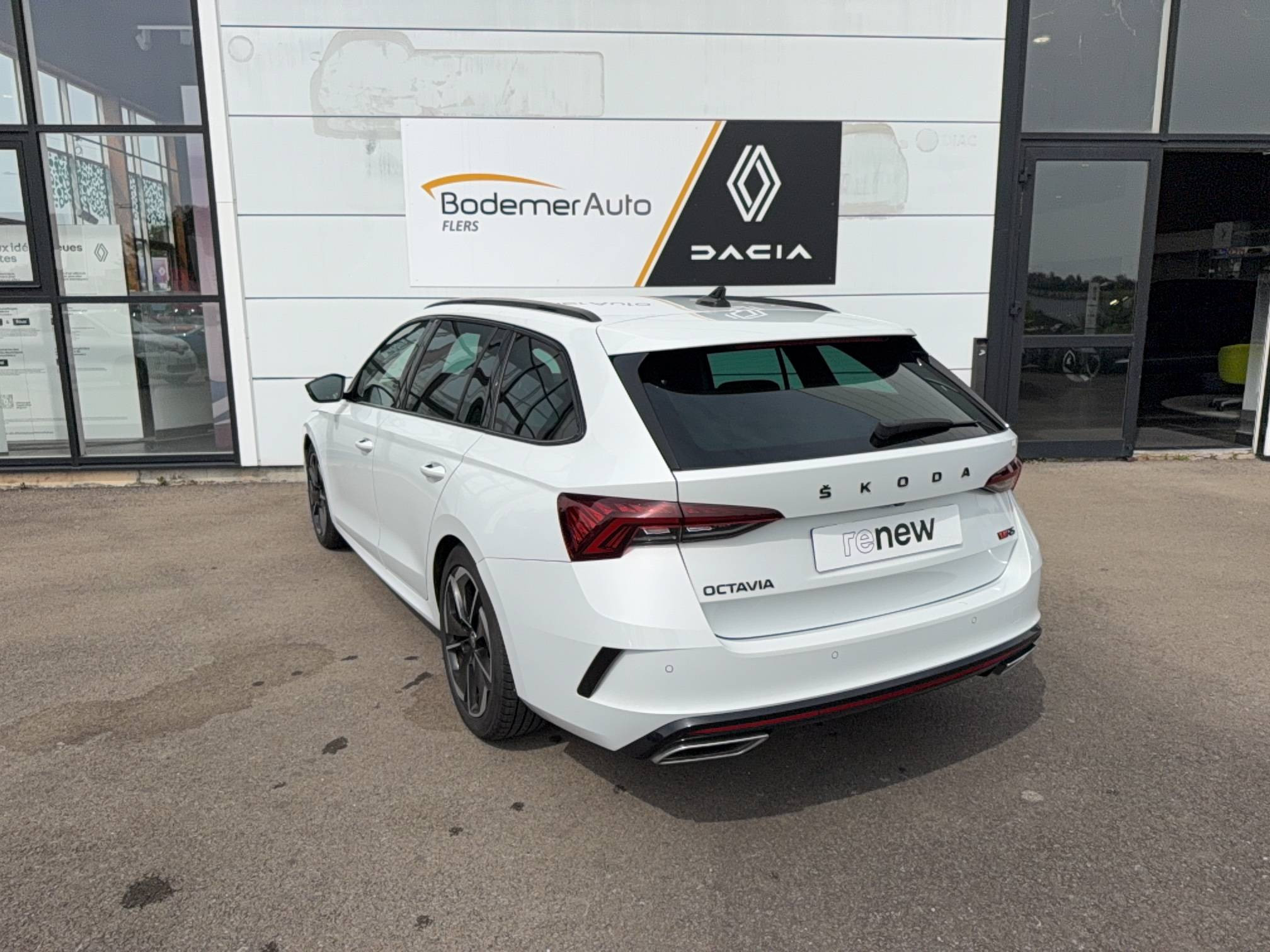 Vente en ligne Skoda Octavia Combi  2.0 TDI 200 ch DSG7 au prix de 29 900 €