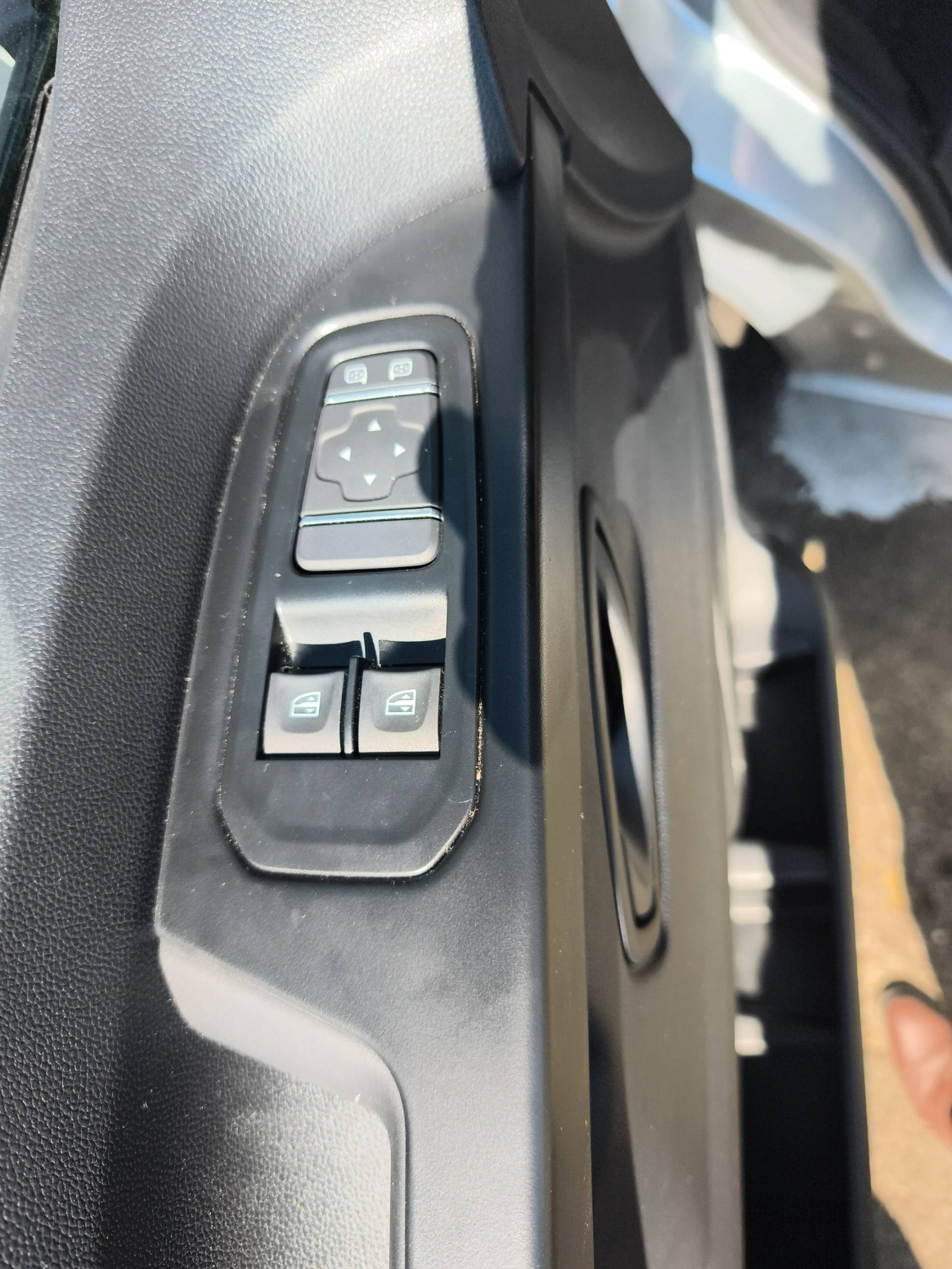 Vente en ligne Renault Trafic 3 Fourgon TRAFIC FG BLUE DCI 170 L1H1 2T8 AUTO au prix de 34 490 €