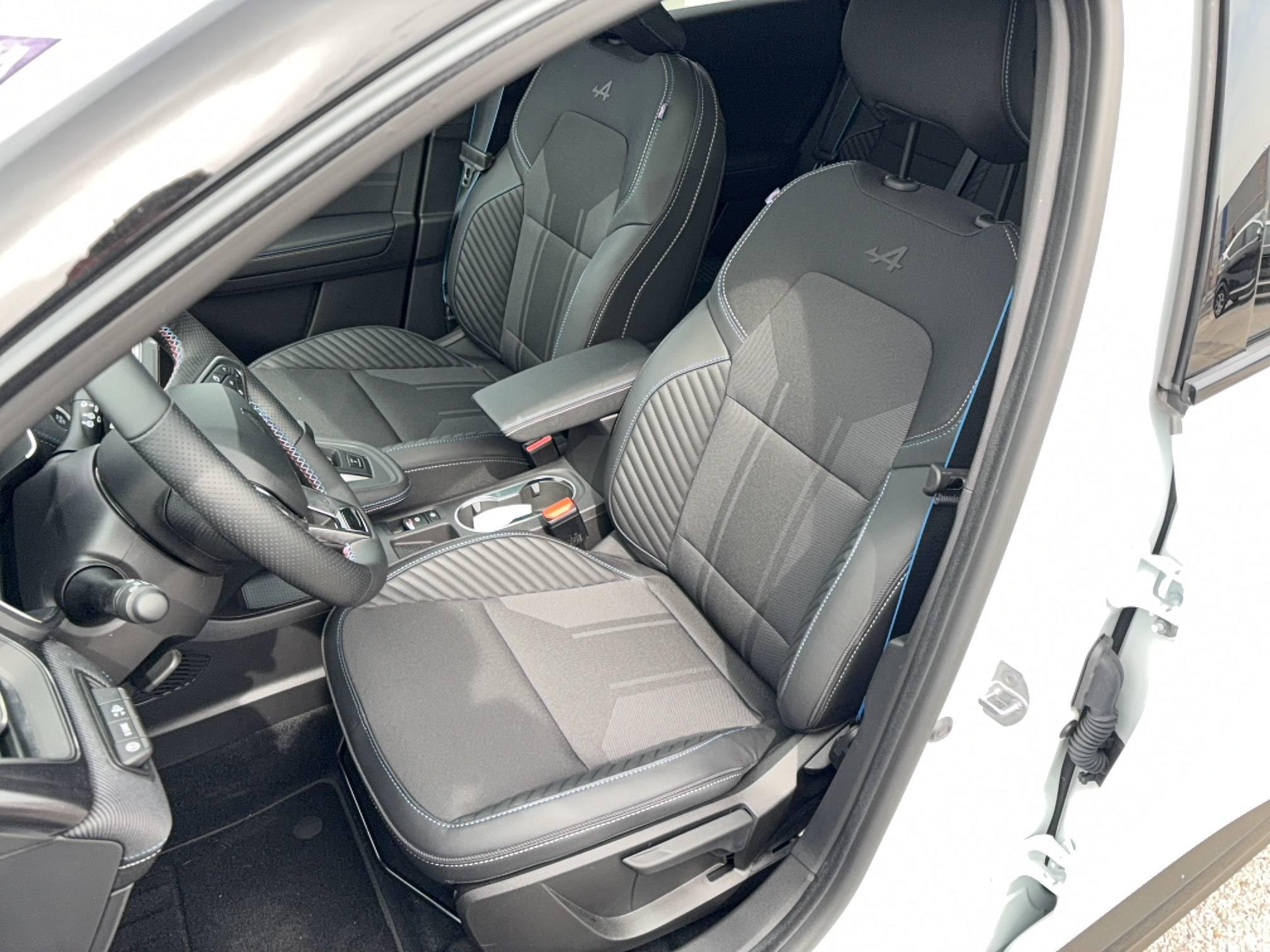 Vente en ligne Renault Captur  E-Tech full hybrid 160 ch au prix de 29 990 €