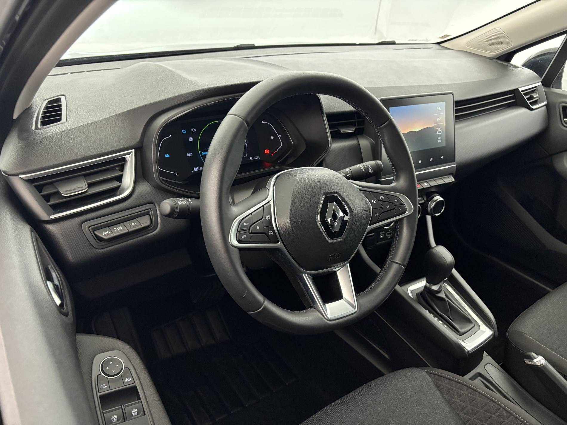 Vente en ligne Renault Clio 5 Clio E-Tech full hybrid 145 au prix de 16 990 €