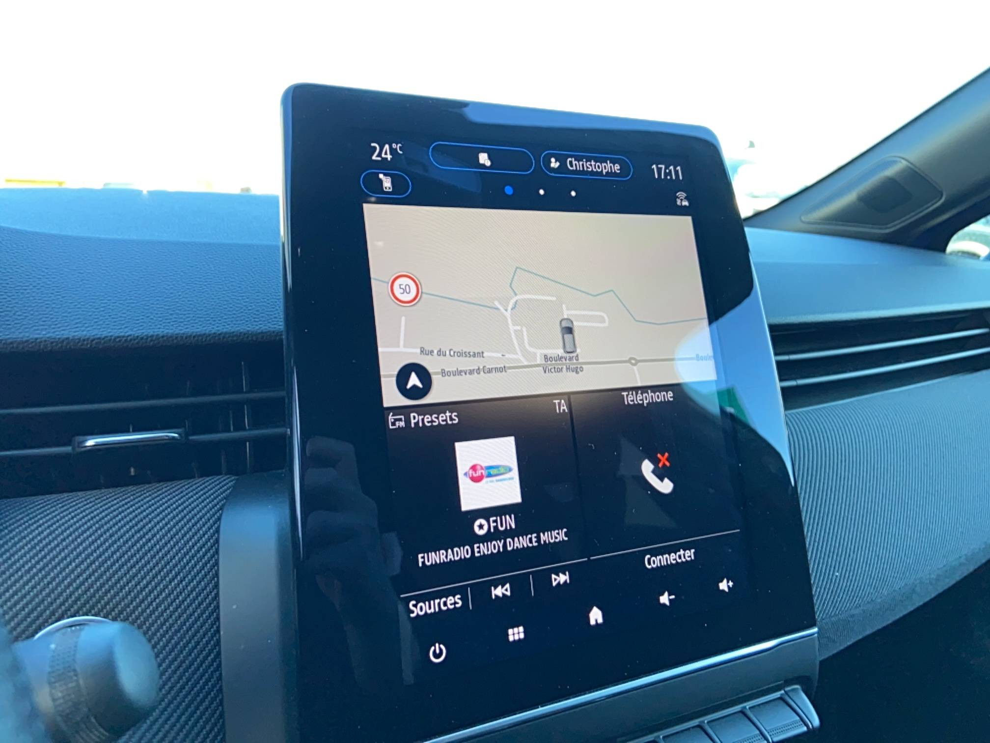 Vente en ligne Renault Clio 5 Clio E-Tech full hybrid 145 au prix de 20 990 €