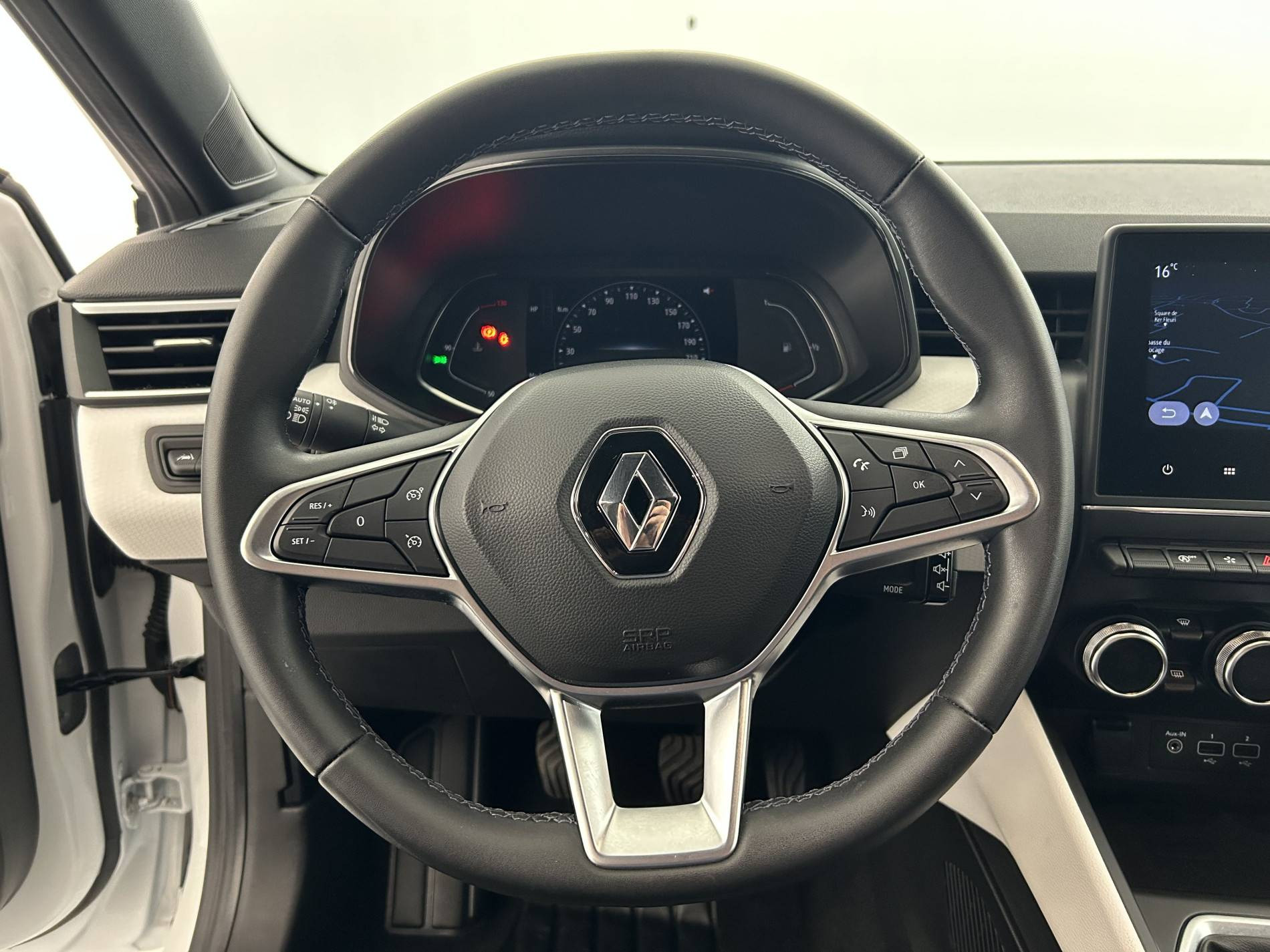 Vente en ligne Renault Clio 5 Clio TCe 90 au prix de 15 690 €
