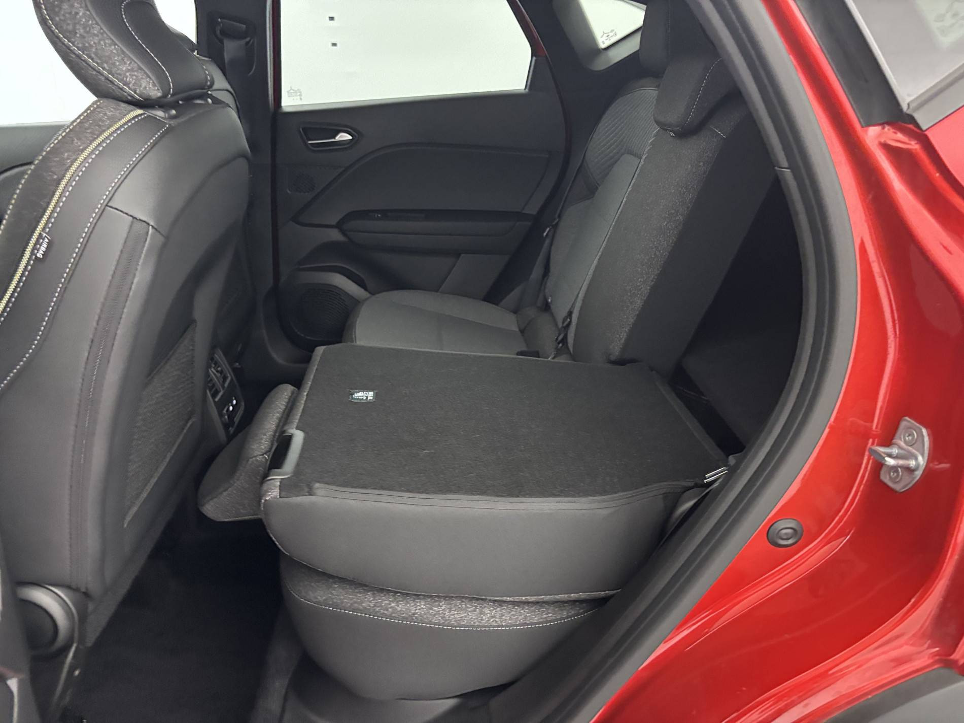 Vente en ligne Renault Captur  E-Tech full hybrid 145 ch au prix de 26 960 €