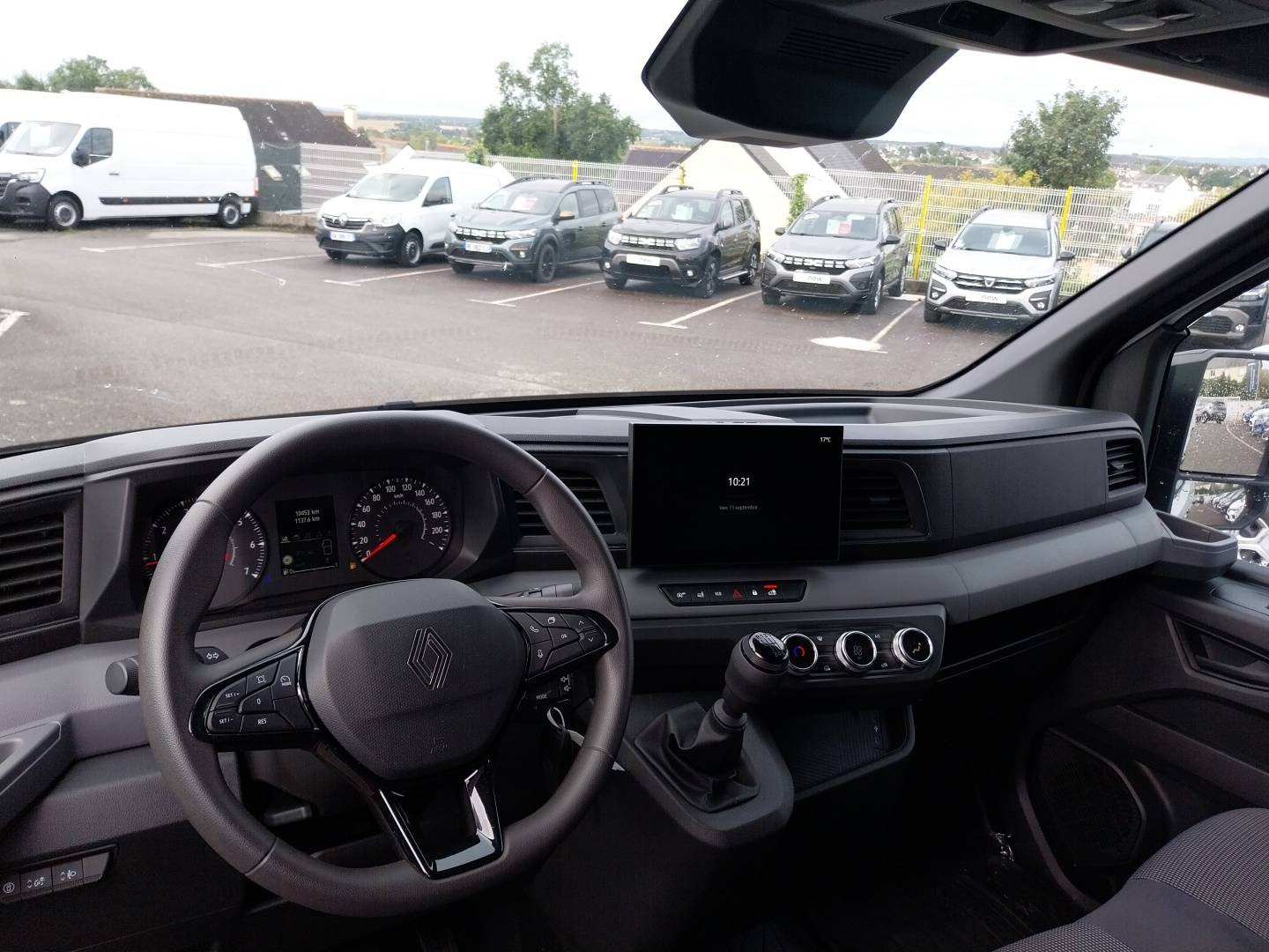 Vente en ligne Renault Master Fourgon MASTER FG BLUE DCI 130 L2H2 3T5 TR au prix de 30 990 €