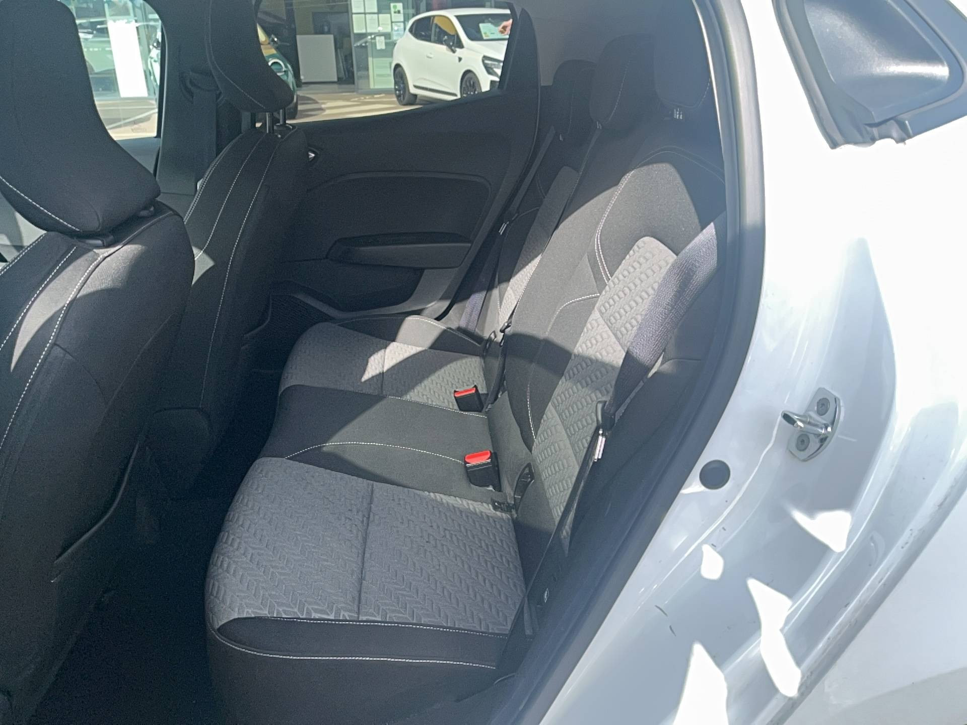 Vente en ligne Renault Clio 5 Clio Blue dCi 100 au prix de 13 490 €