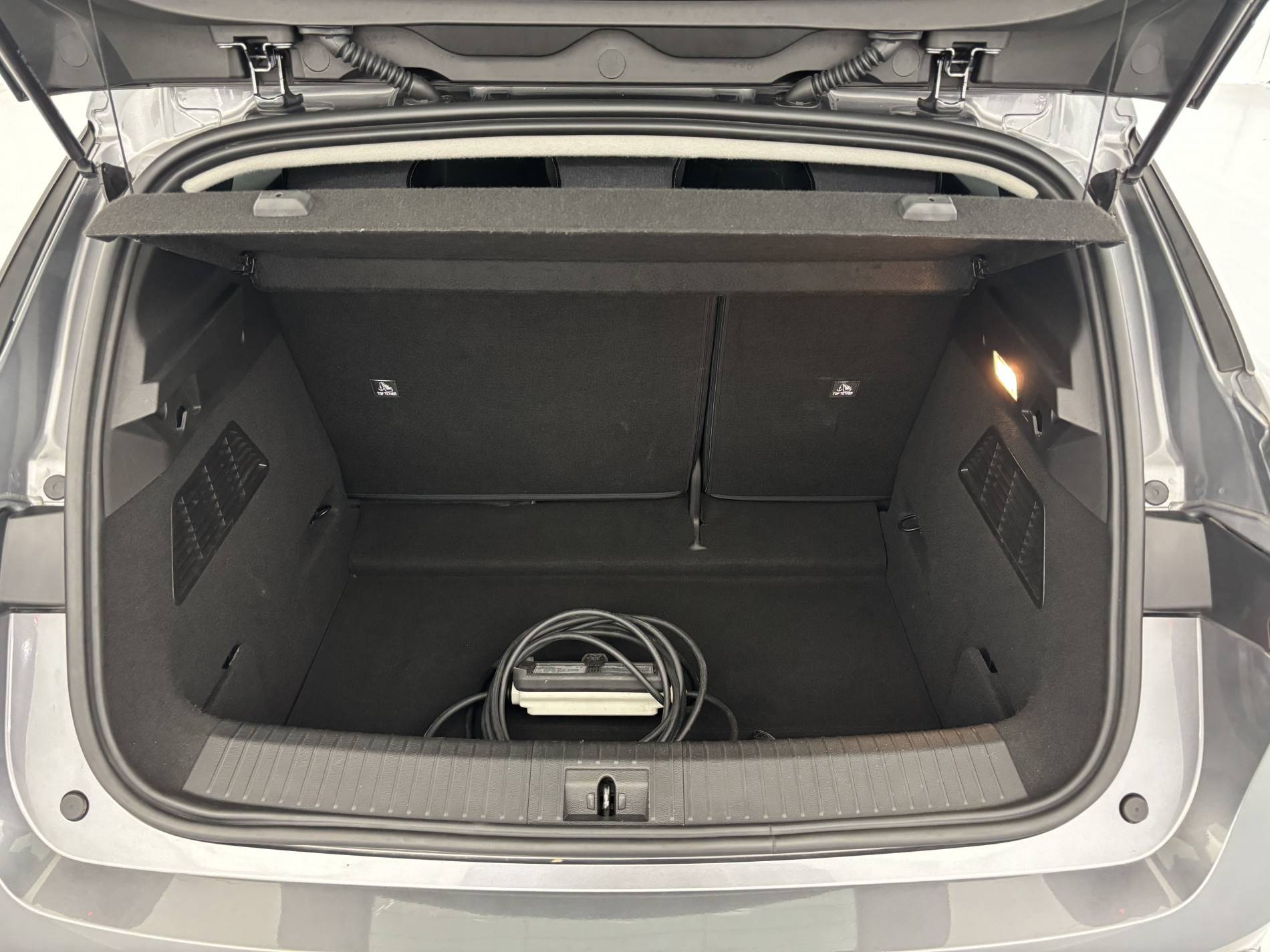 Vente en ligne Renault Megane E-Tech  EV40 130ch standard charge au prix de 18 990 €