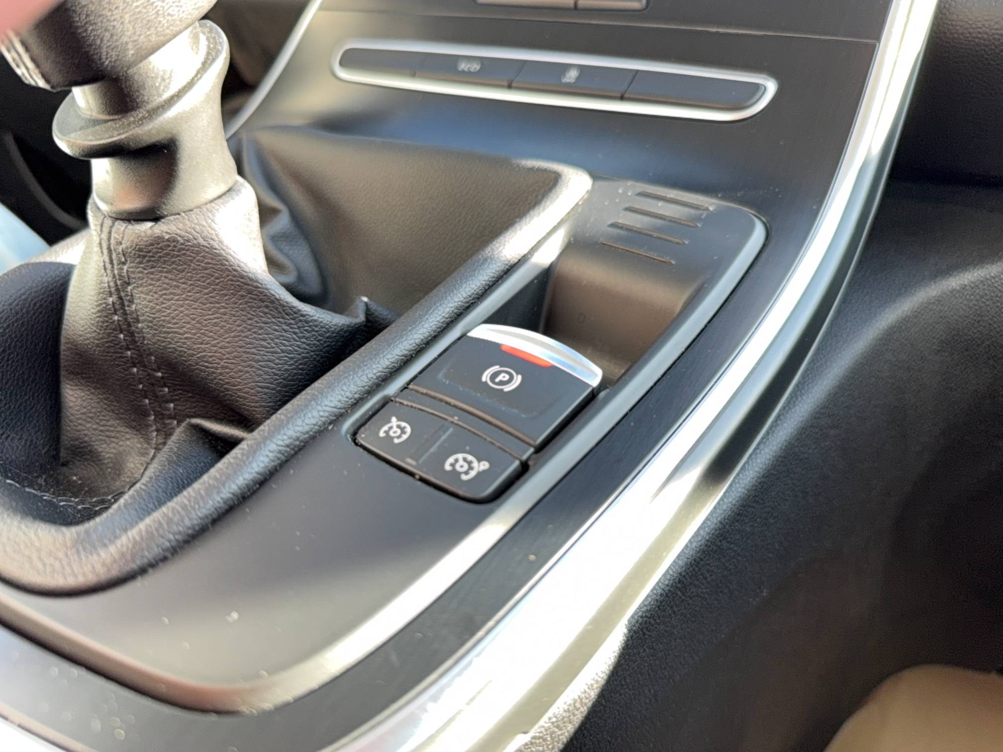 Vente en ligne Renault Scenic 4 Scenic Blue dCi 120 au prix de 14 490 €
