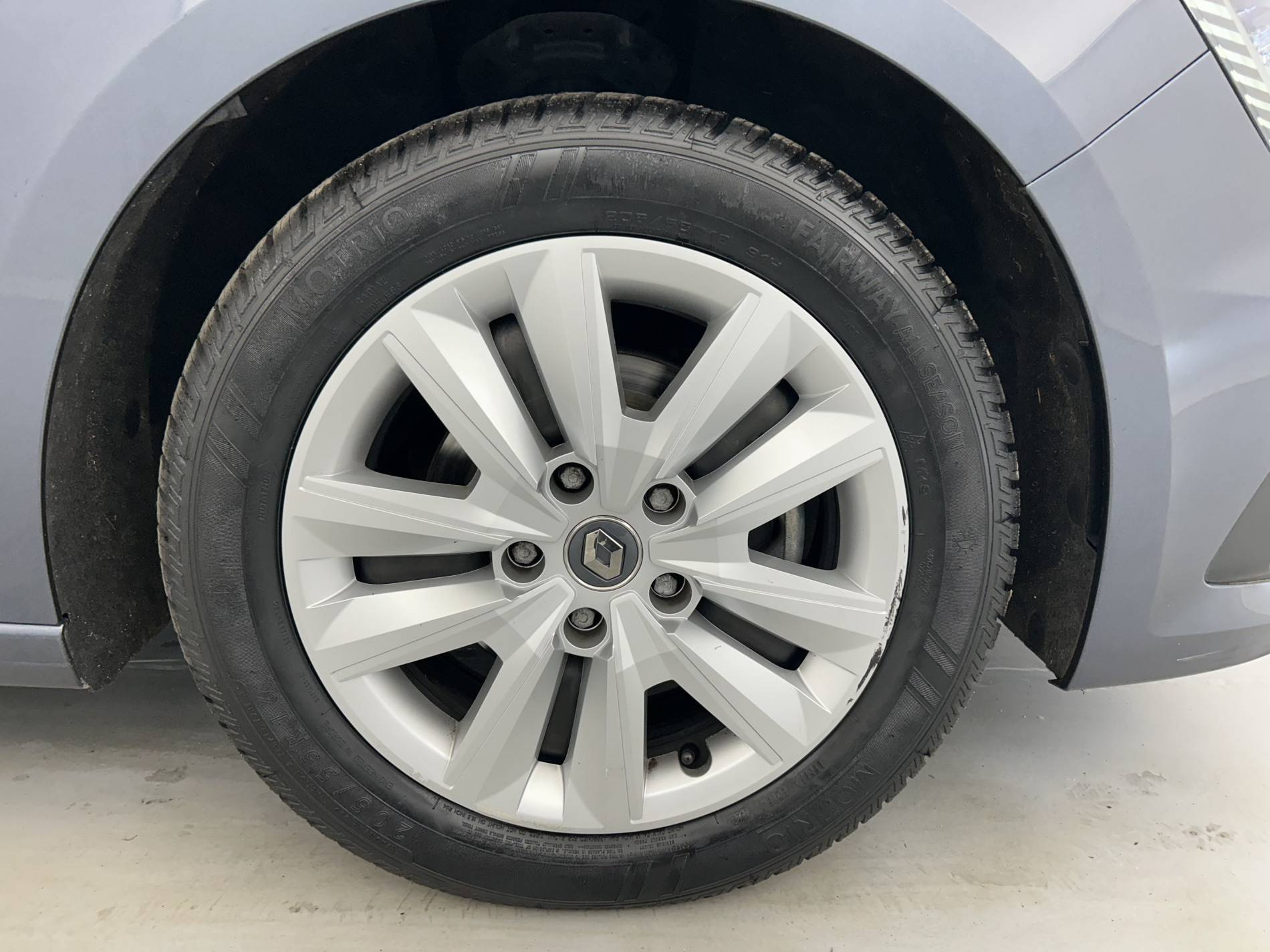 Vente en ligne Renault Megane 4 Mégane IV Berline Blue dCi 115 EDC au prix de 13 790 €