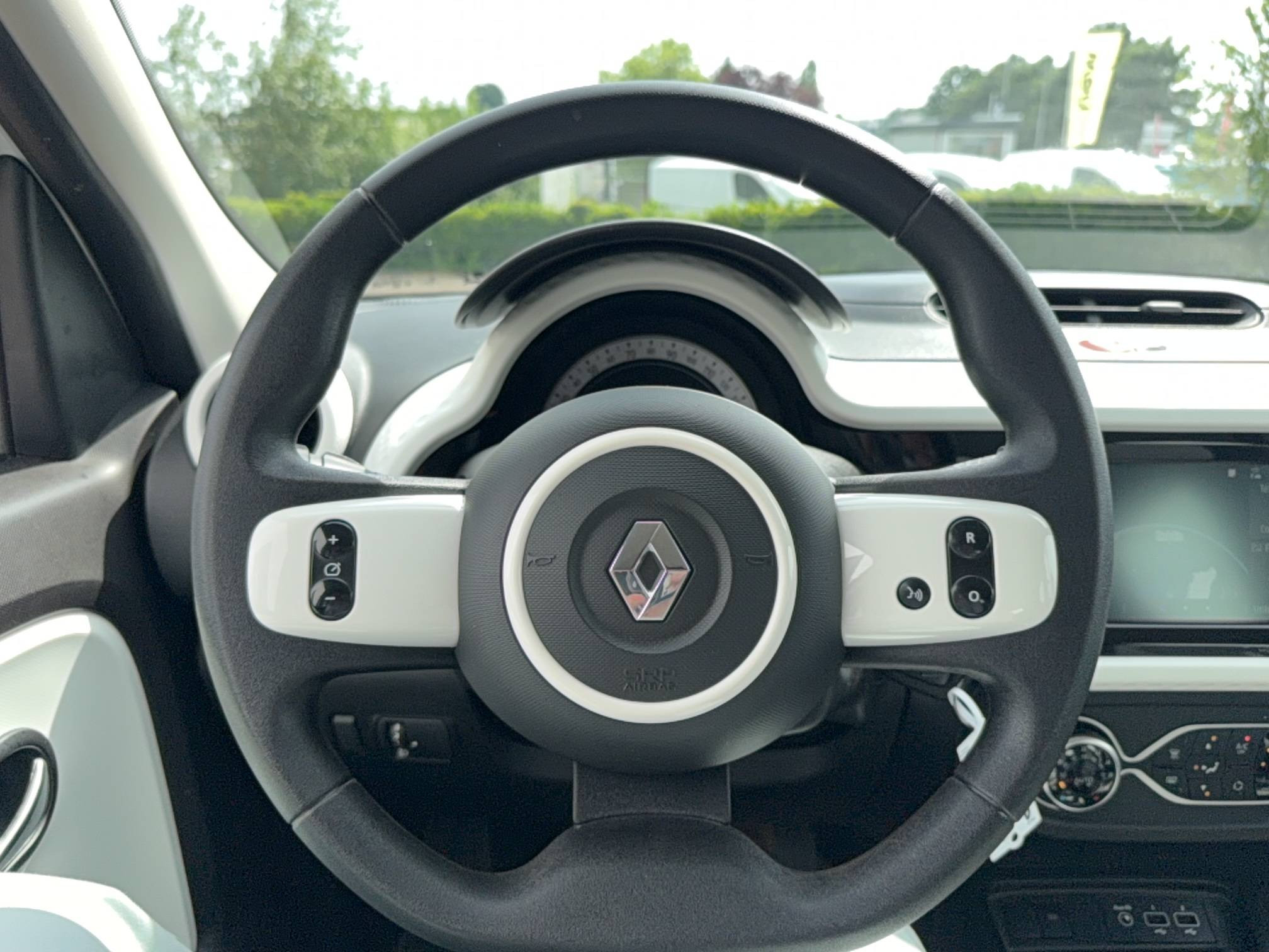 Vente en ligne Renault Twingo Electrique Twingo III E-Tech au prix de 10 990 €