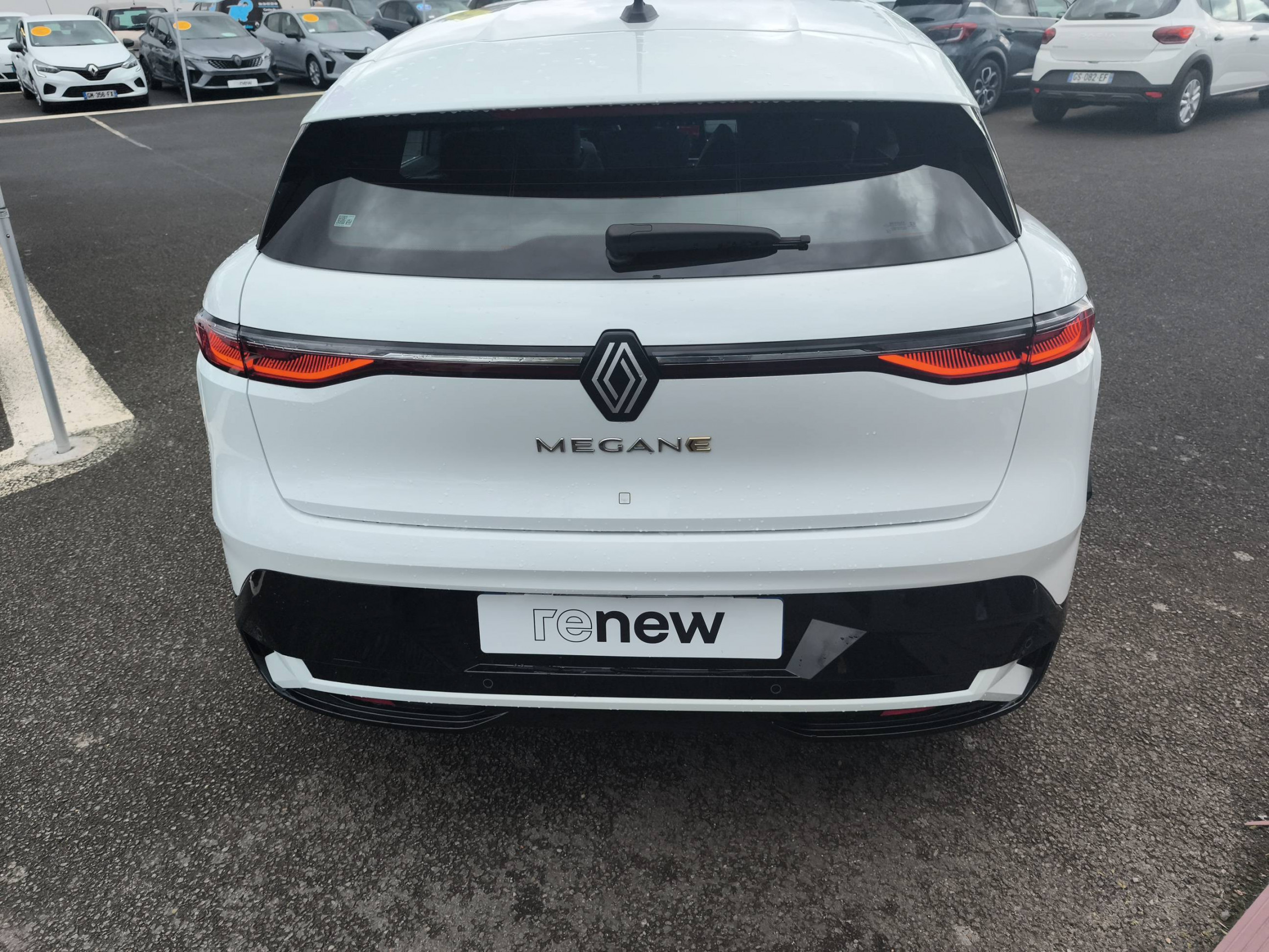 Vente en ligne Renault Megane E-Tech  EV60 220 ch super charge au prix de 21 490 €