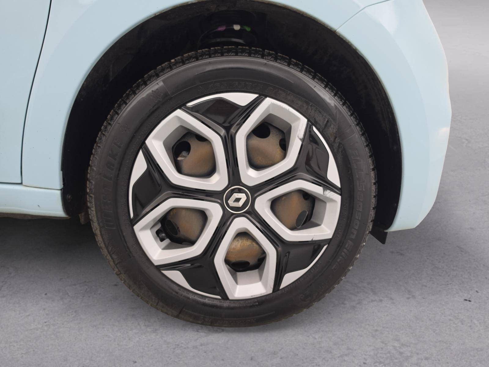 Vente en ligne Renault Twingo Electrique Twingo III E-Tech au prix de 11 990 €