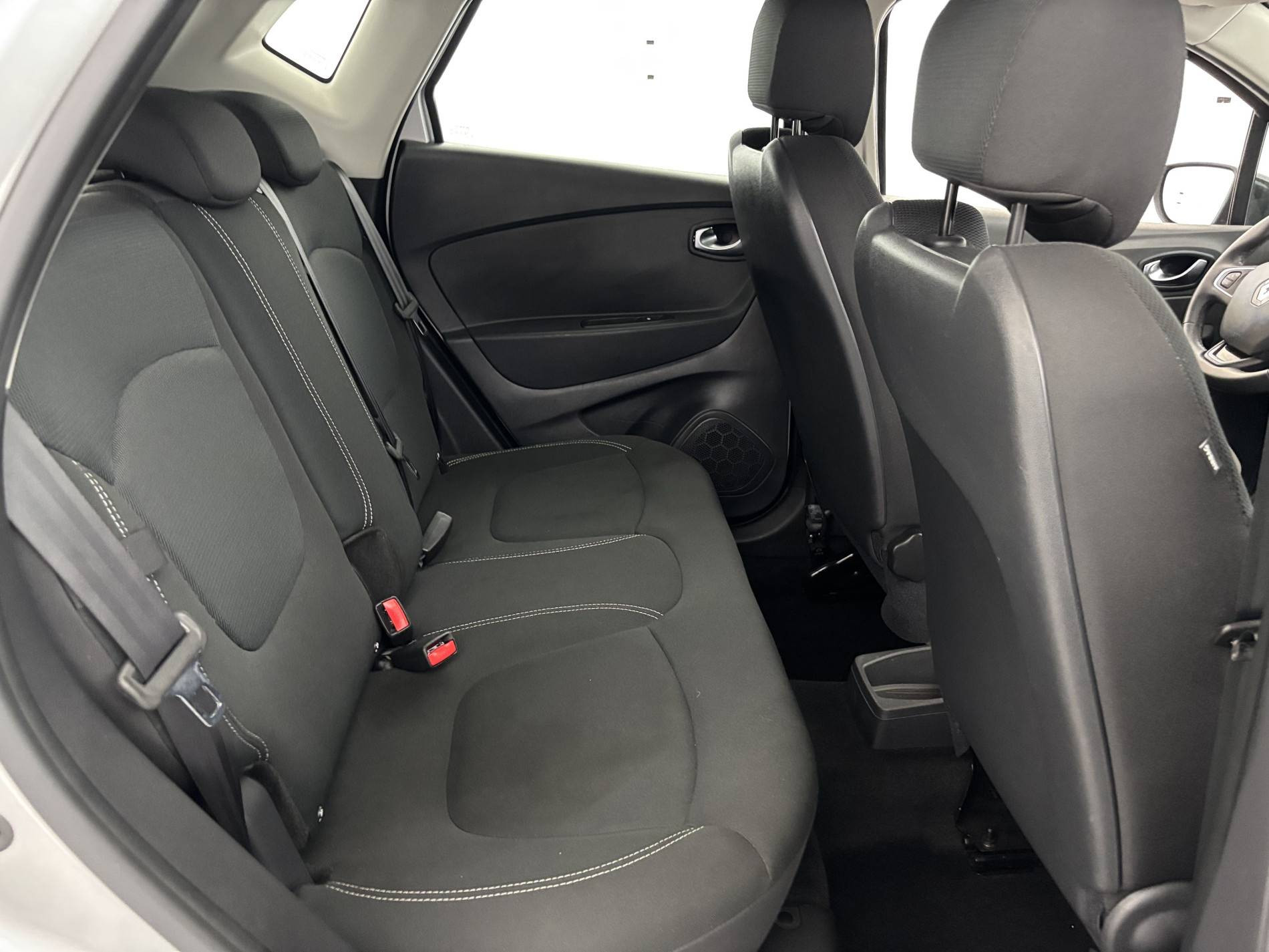 Vente en ligne Renault Captur Captur TCe 90 - 19 au prix de 11 990 €