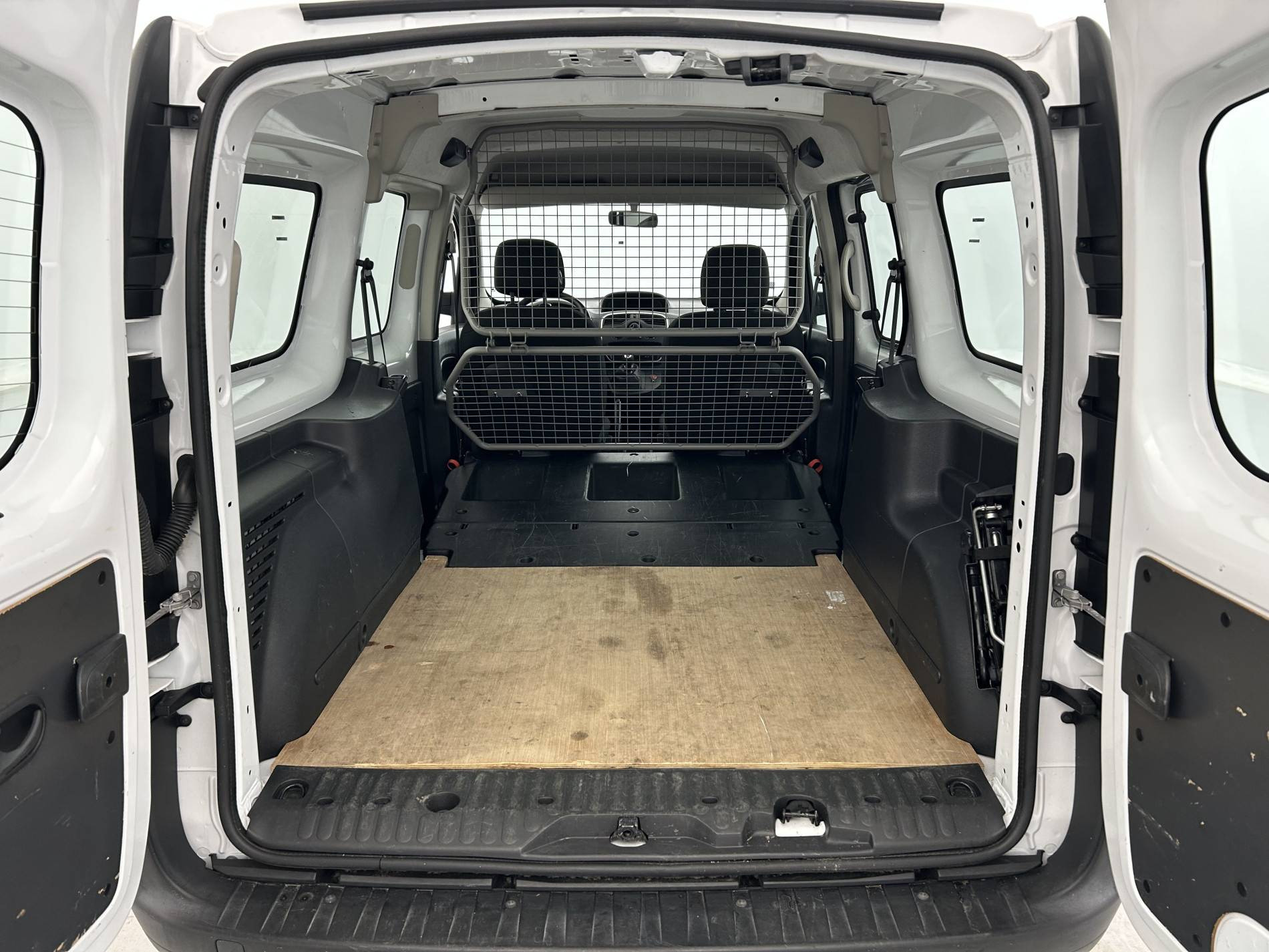 Vente en ligne Renault Kangoo Express  CA BLUE DCI 95 au prix de 12 990 €