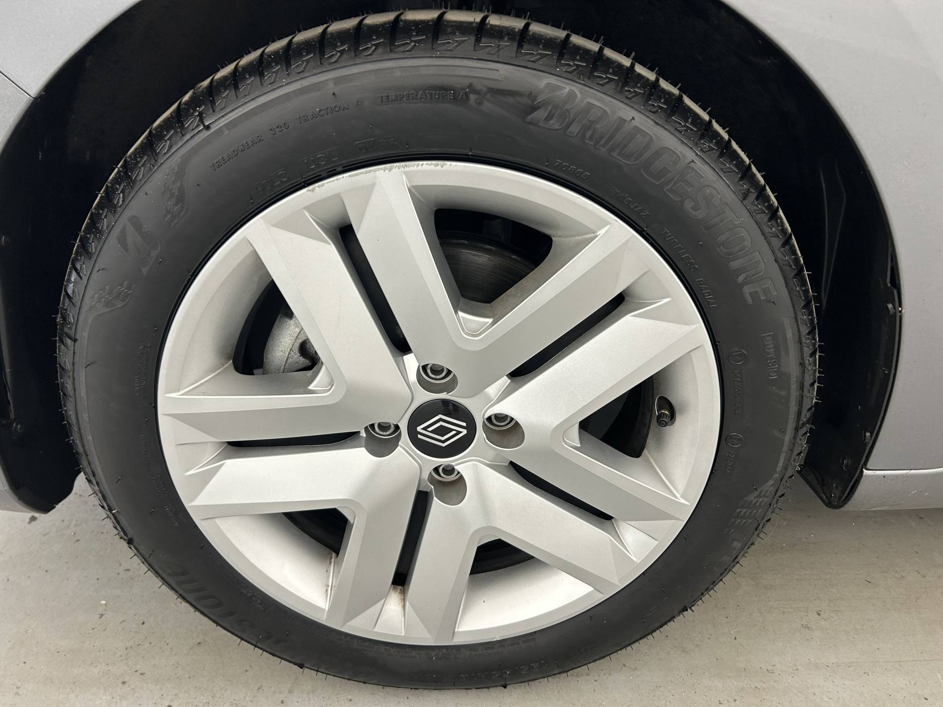 Vente en ligne Renault Clio 5 Clio E-Tech full hybrid 145 ch GSR2 au prix de 19 690 €