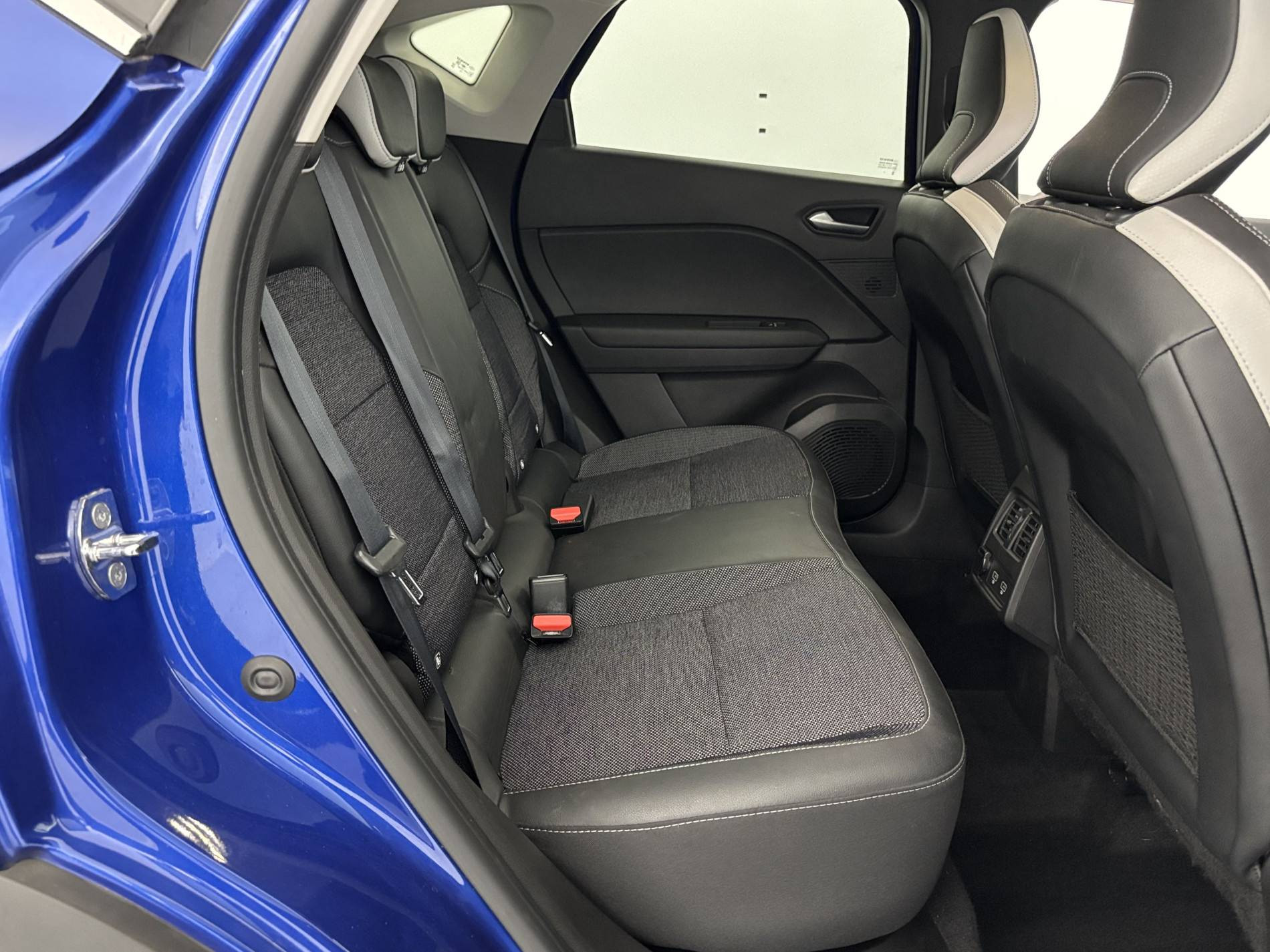 Vente en ligne Renault Captur  mild hybrid 140 au prix de 19 790 €