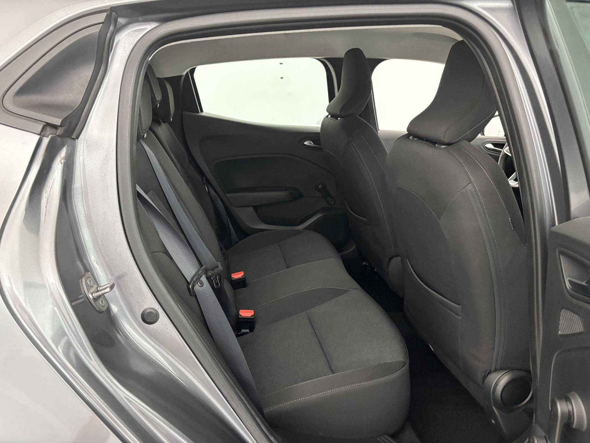 Vente en ligne Renault Clio 5 Clio E-Tech full hybrid 145 au prix de 14 990 €