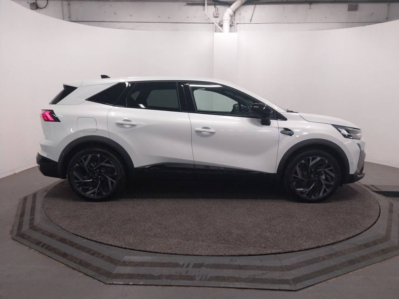 Vente en ligne Renault Symbioz  E-Tech full hybrid 160 ch au prix de 50 000 €