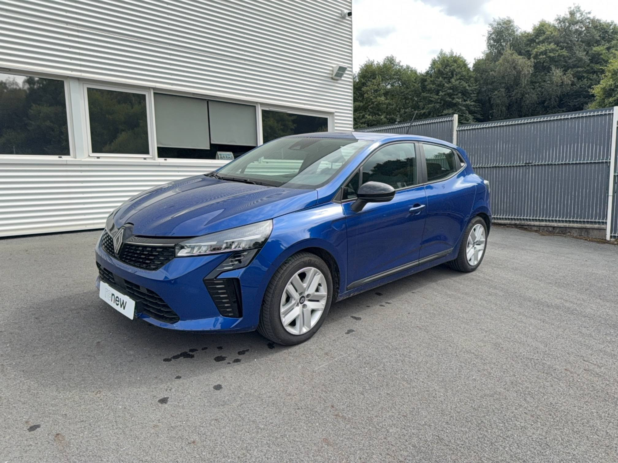 Renault Clio 5 Clio E-Tech full hybrid 145 occasion de 2024 en vente à Guingamp