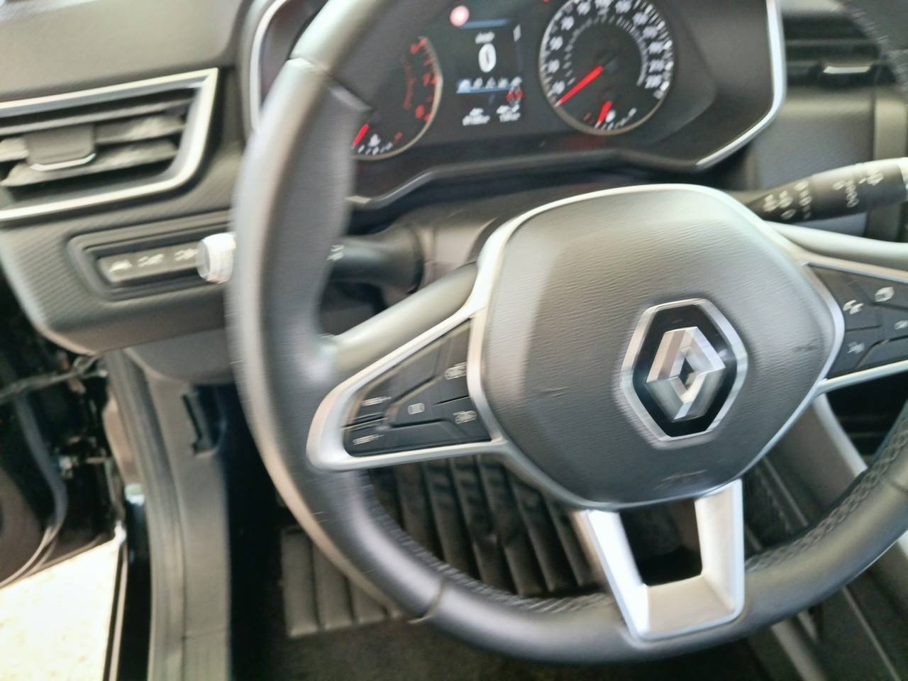 Vente en ligne Renault Clio 5 Clio TCe 100 au prix de 11 990 €