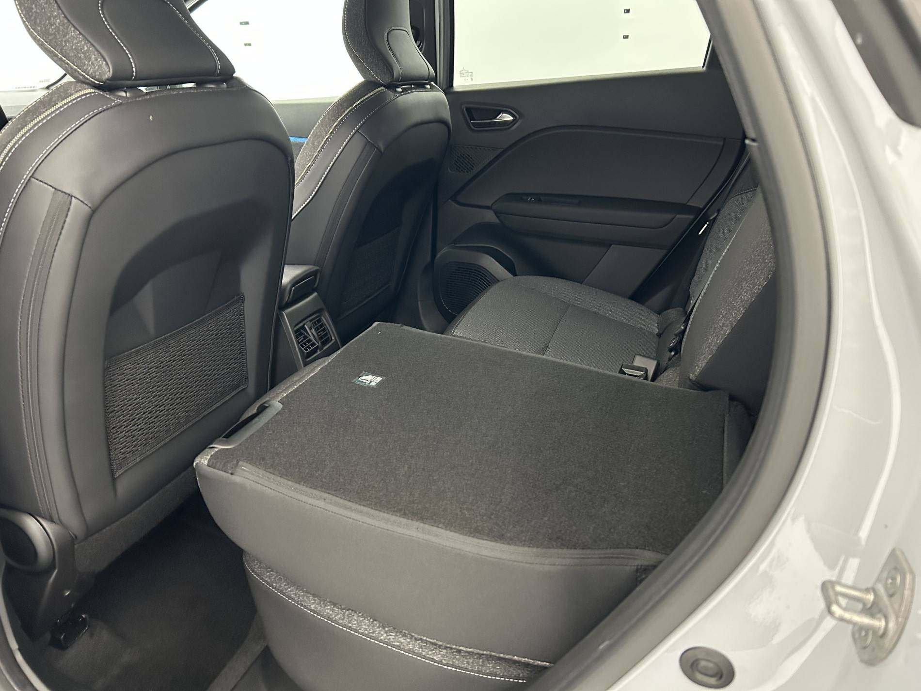 Vente en ligne Renault Symbioz  E-Tech full hybrid 160 ch au prix de 29 990 €