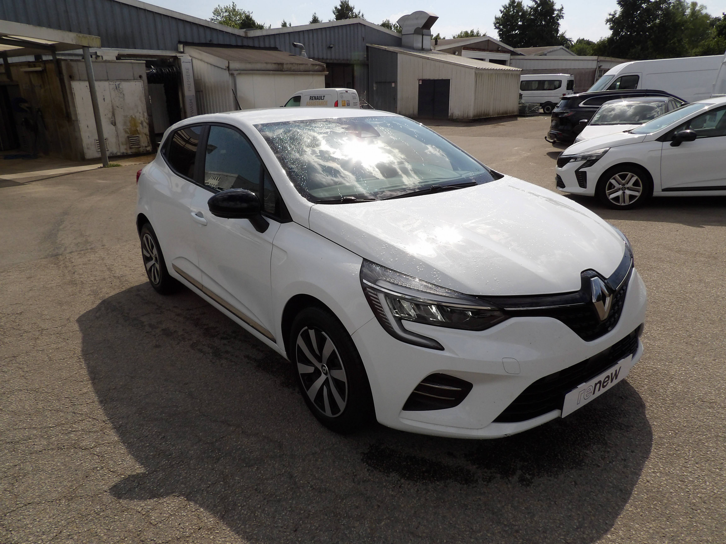Vente en ligne Renault Clio 5 Clio TCe 90 au prix de 13 799 €