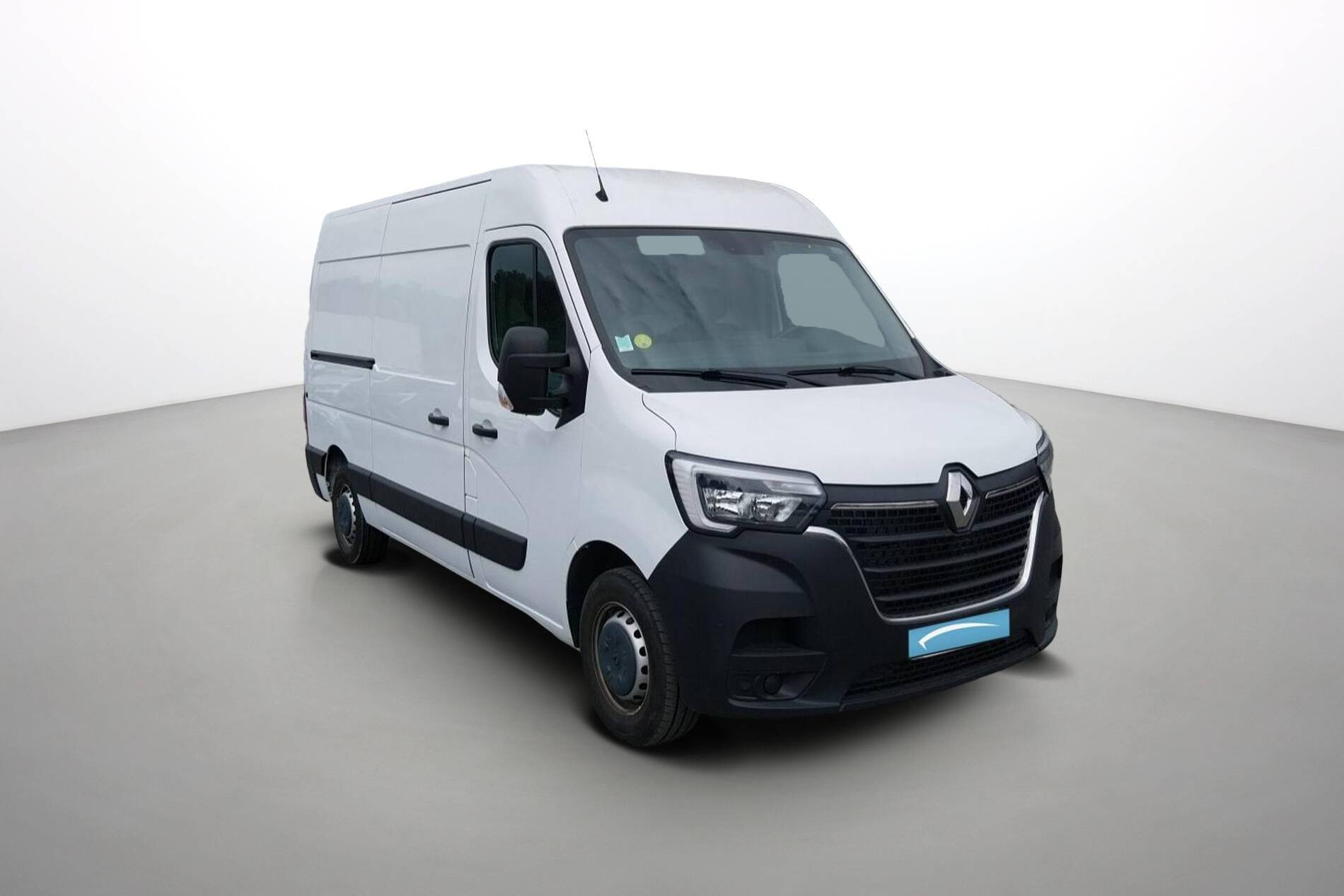 Vente en ligne Renault Master Fourgon MASTER FGN TRAC F3500 L2H2 BLUE DCI 135 au prix de 25 900 €