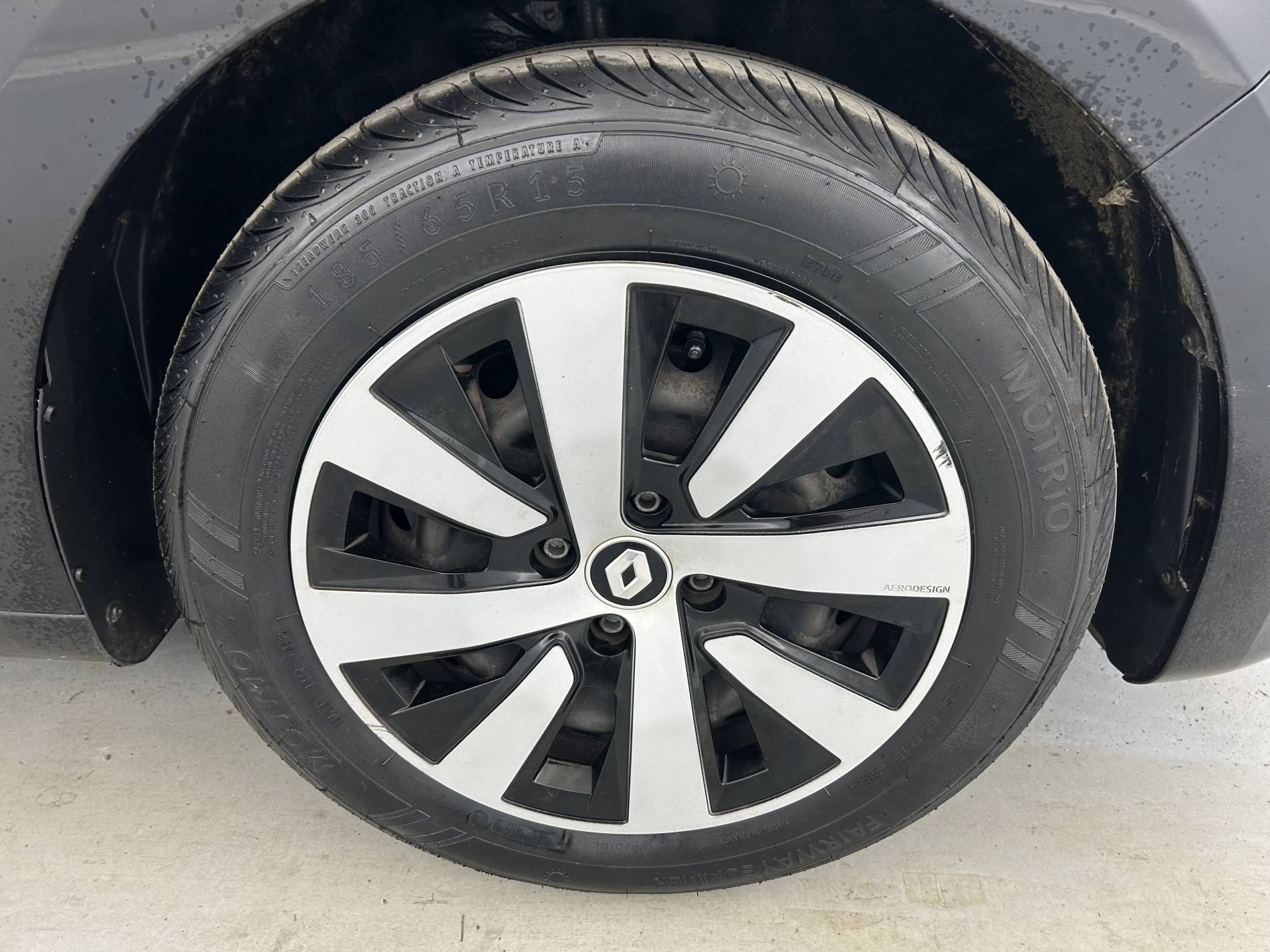 Vente en ligne Renault Clio 5 Clio TCe 90 au prix de 14 490 €
