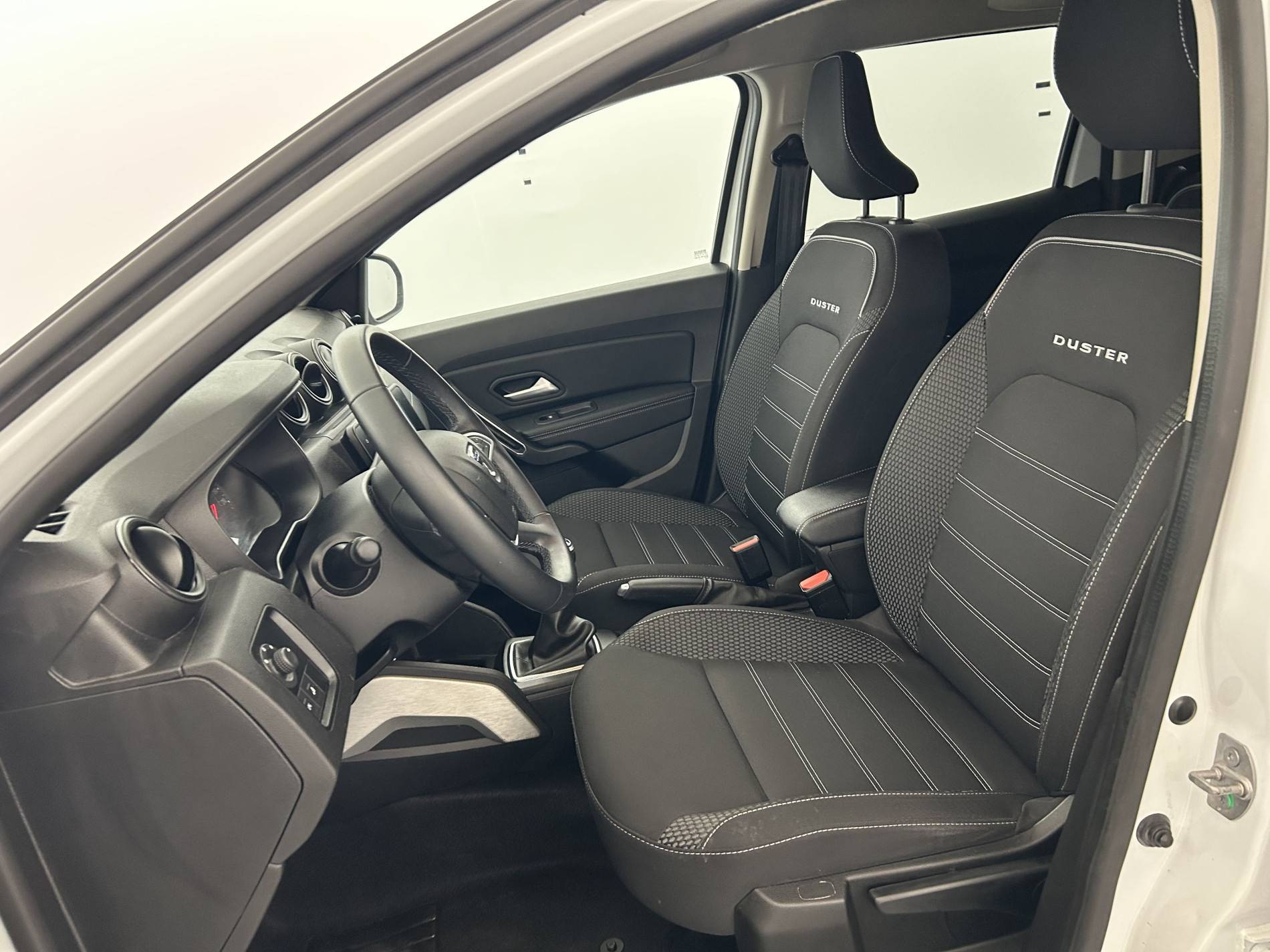 Vente en ligne Dacia Duster  ECO-G 100 4x2 au prix de 14 990 €