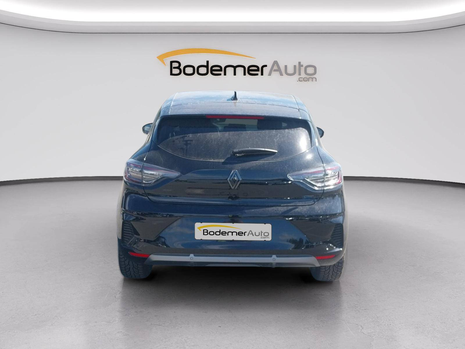 Vente en ligne Renault Clio 5 Clio E-Tech full hybrid 145 ch GSR2 au prix de 21 970 €