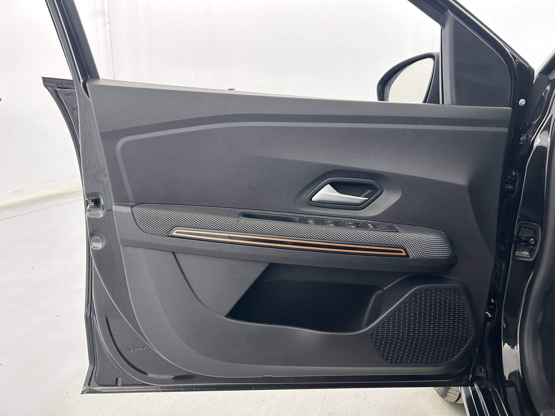 Vente en ligne Dacia Sandero  ECO-G 100 au prix de 14 600 €