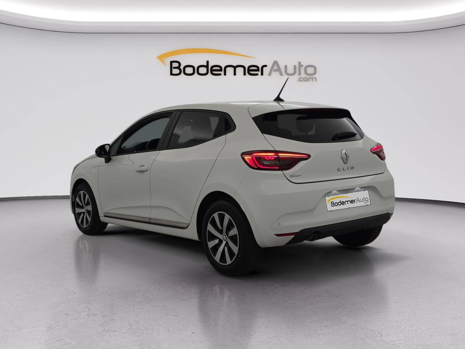 Vente en ligne Renault Clio 5 Clio TCe 90 au prix de 13 800 €