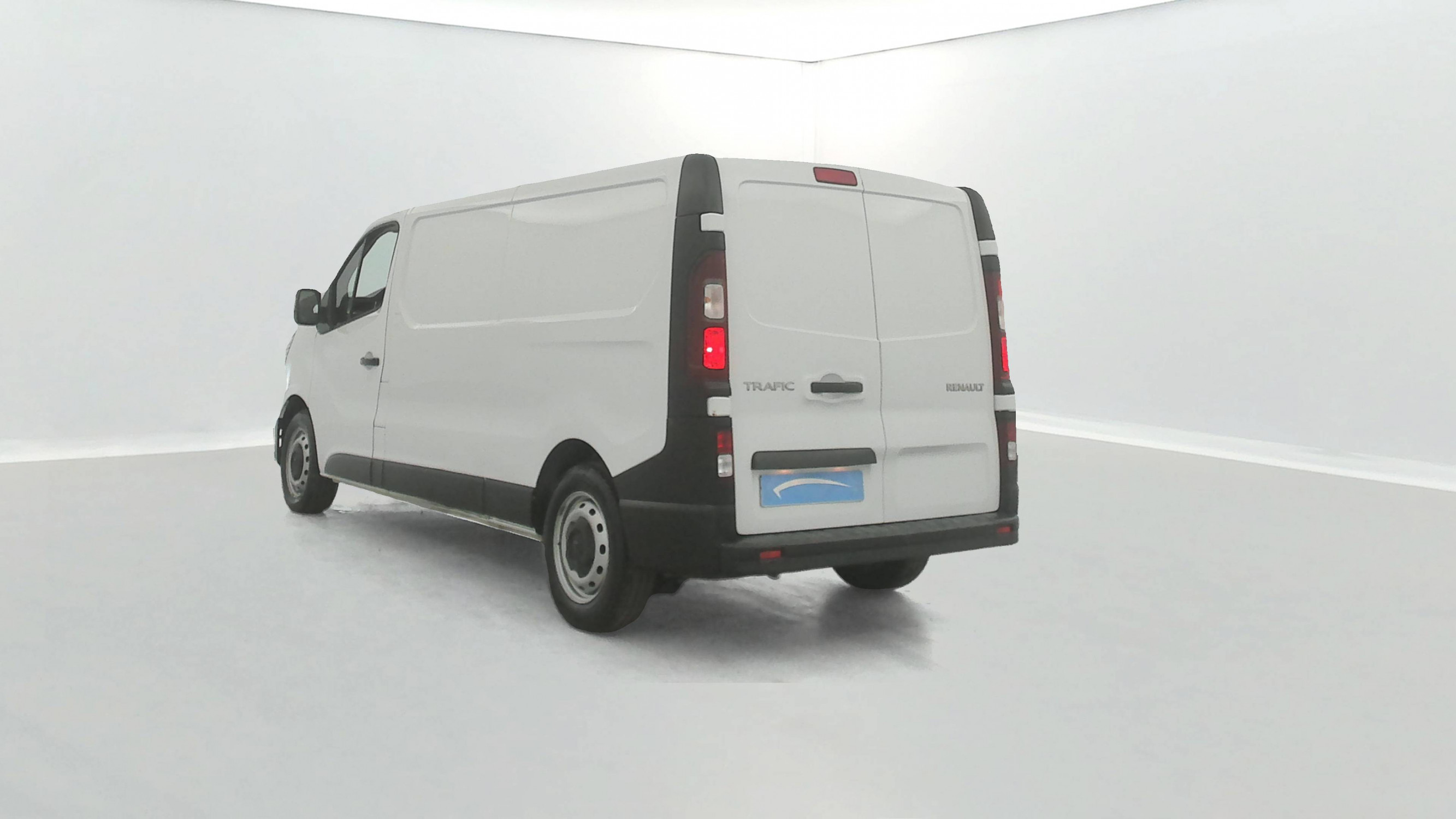Vente en ligne Renault Trafic 3 Fourgon TRAFIC FGN L2H1 3000 KG BLUE DCI 130 au prix de 22 490 €