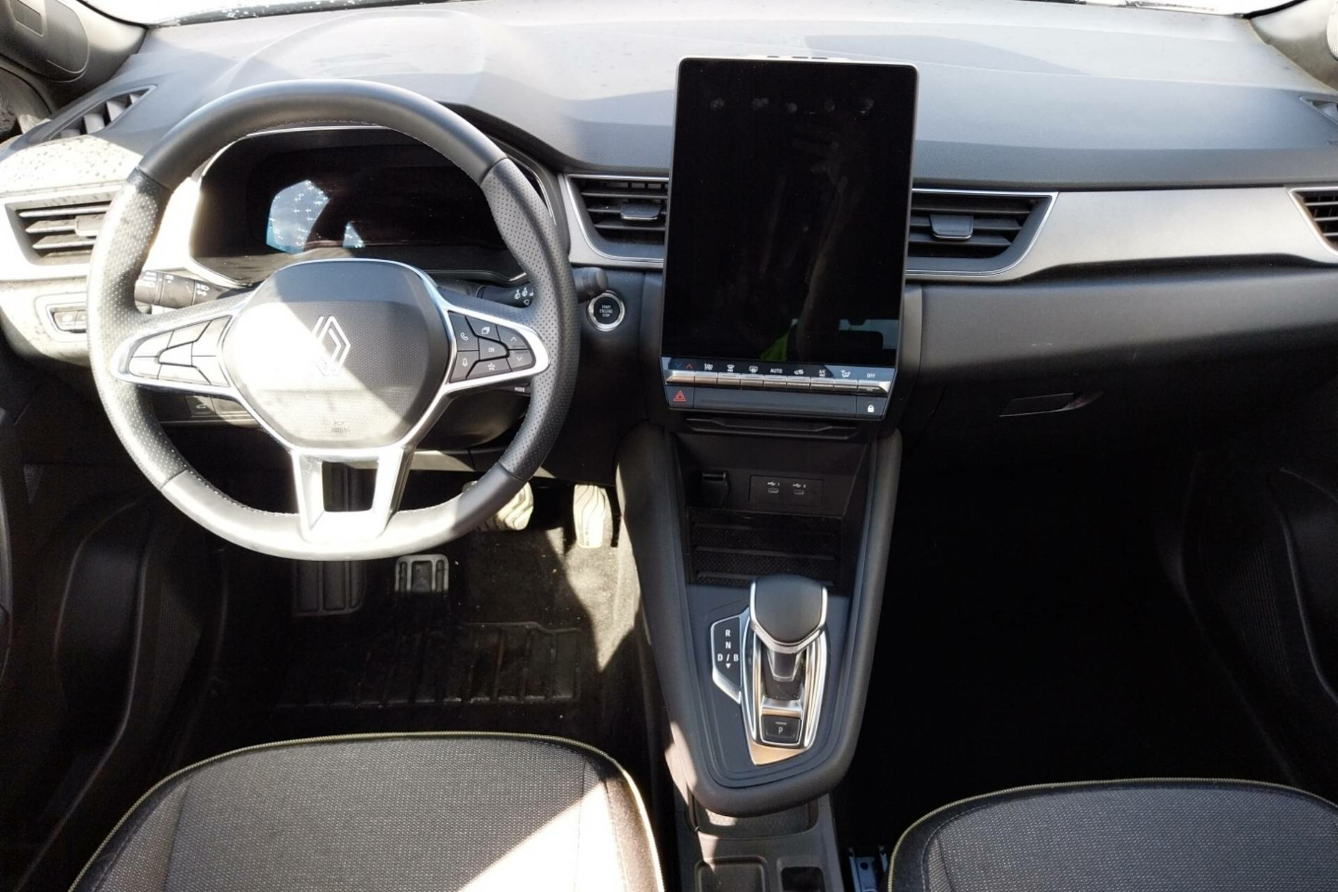 Vente en ligne Renault Symbioz  E-Tech full hybrid 145 au prix de 27 211 €