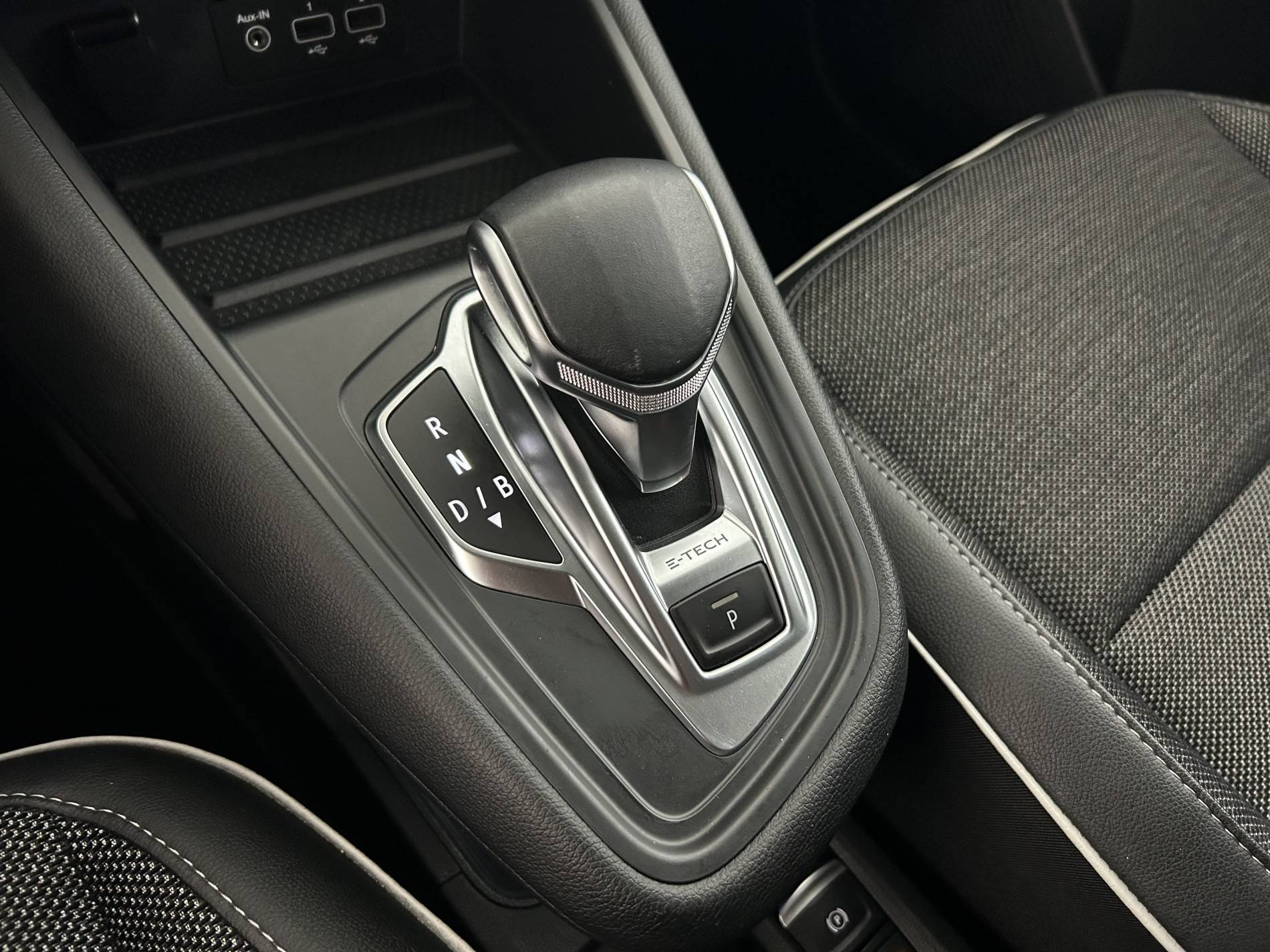 Vente en ligne Renault Captur  E-Tech Plug-in 160 au prix de 15 500 €