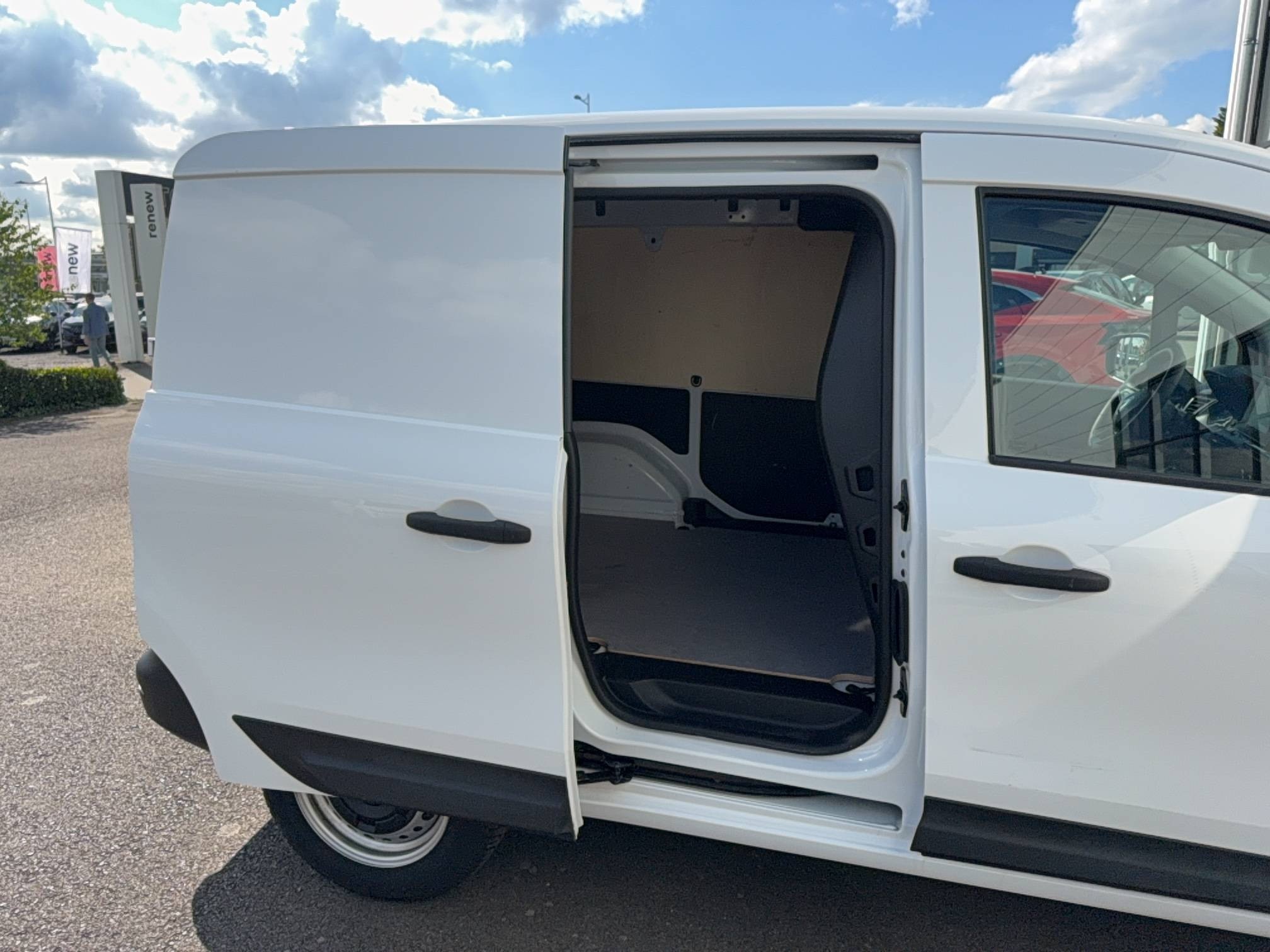 Vente en ligne Renault Kangoo Van  BLUE DCI 95 au prix de 18 900 €