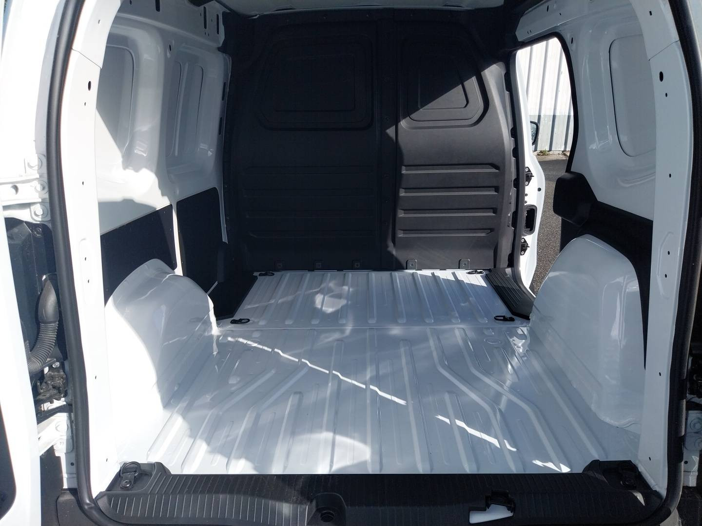 Vente en ligne Renault Kangoo Van  FG TOLE BLUE DCI 95 L1 GSR2 au prix de 32 160 €