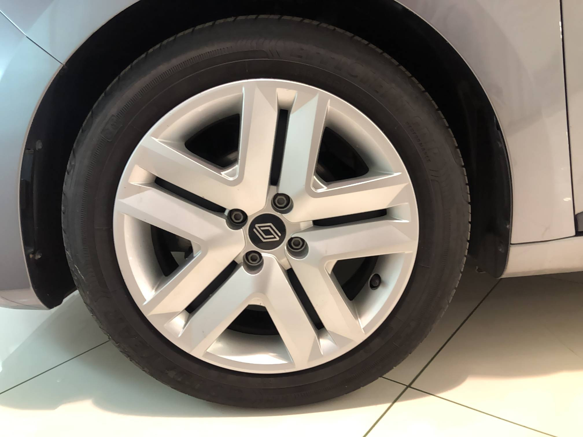 Vente en ligne Renault Clio 5 Clio TCe 90 au prix de 15 990 €