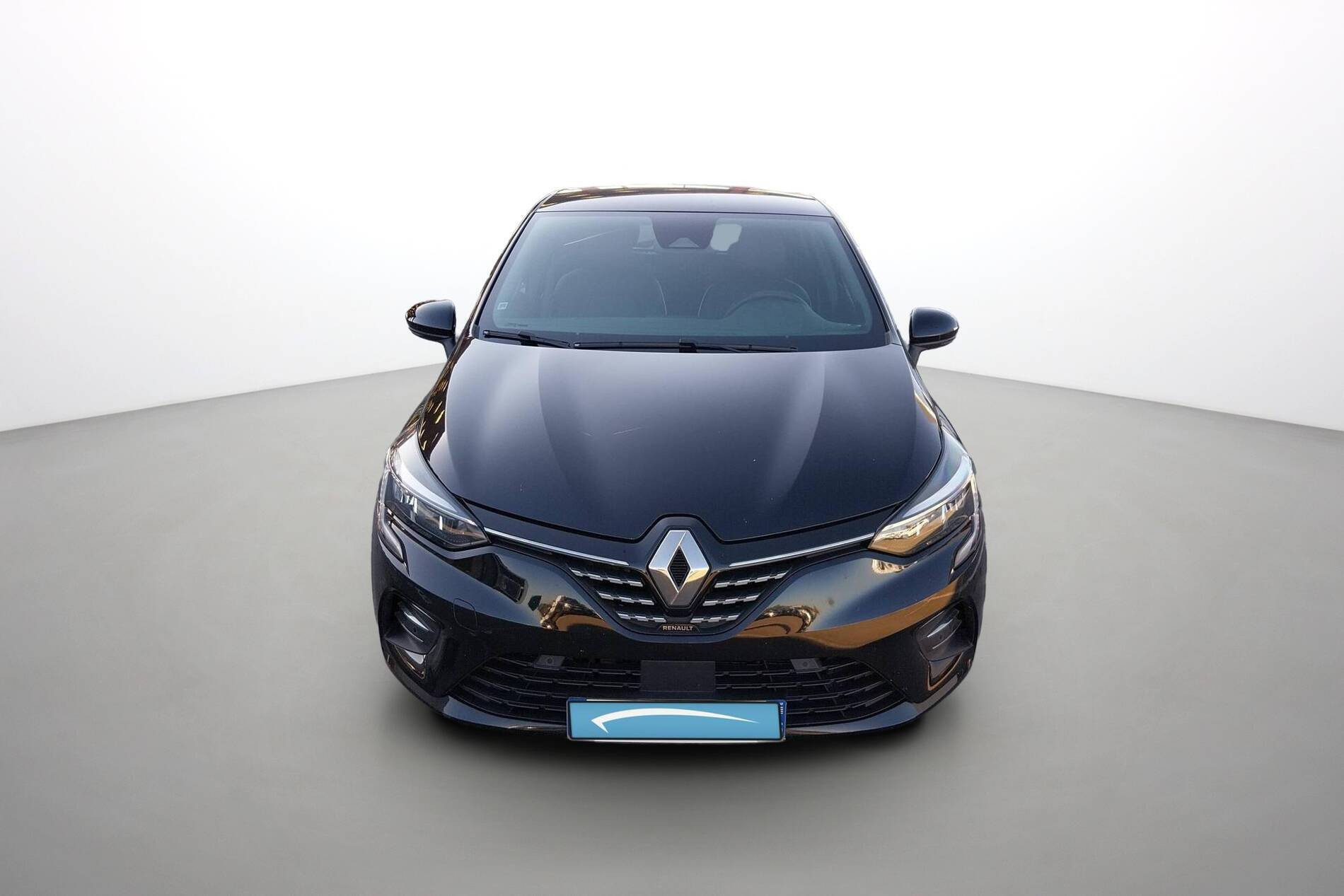 Vente en ligne Renault Clio 5 Clio E-Tech 140 - 21N au prix de 15 790 €