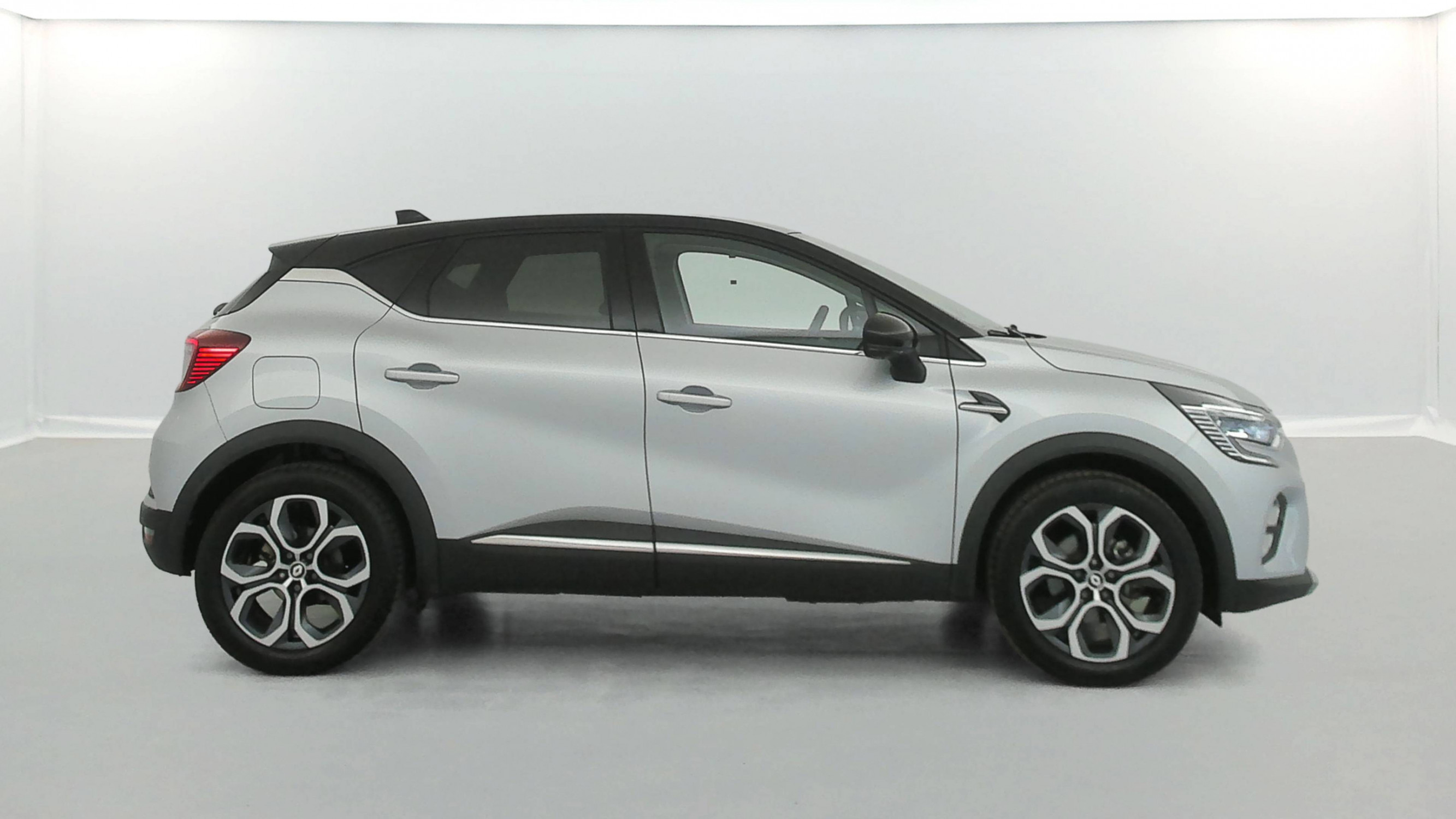 Vente en ligne Renault Captur  E-Tech full hybrid 145 au prix de 19 250 €