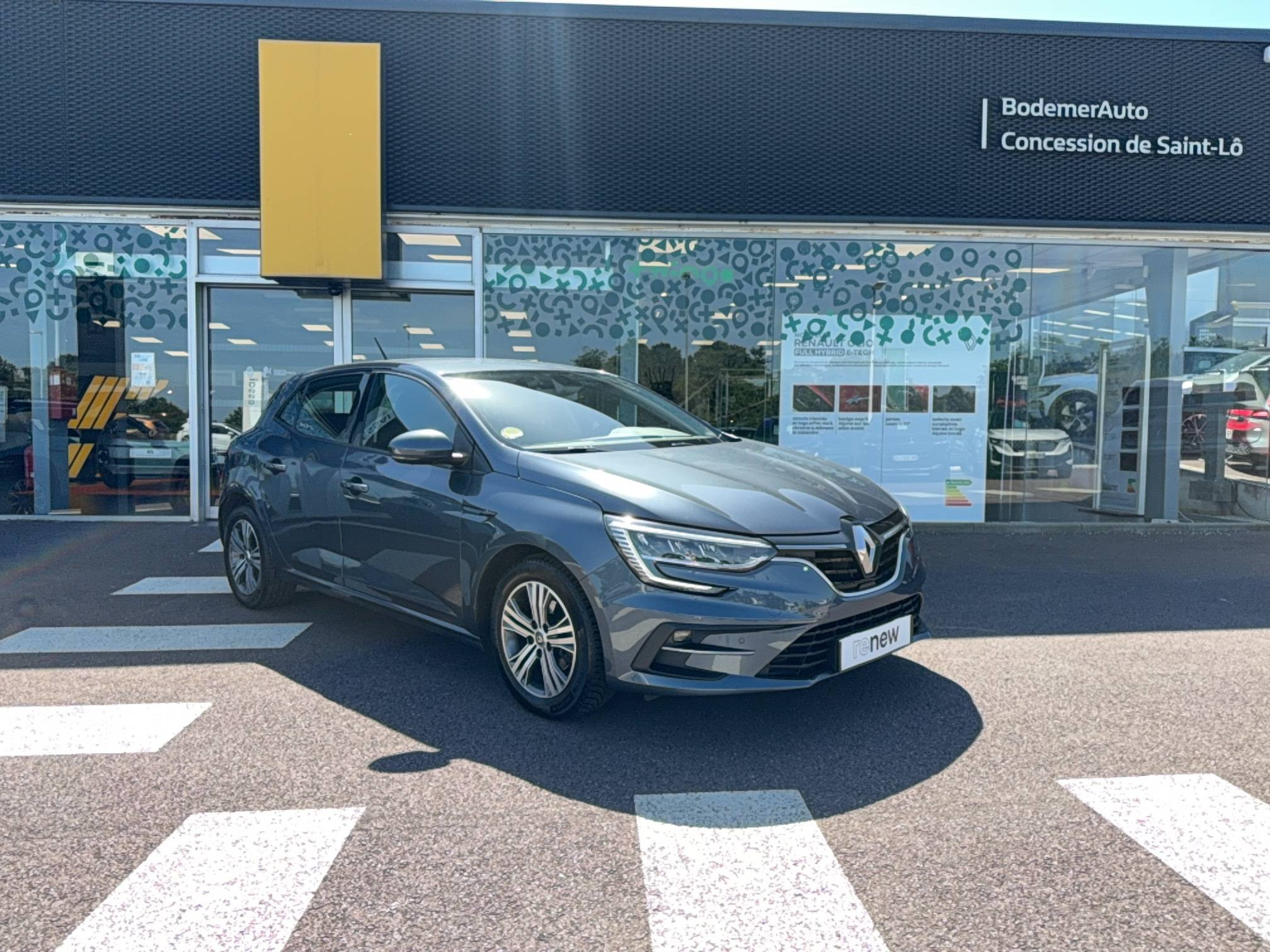 Vente en ligne Renault Megane 4  Blue dCi 115 au prix de 16 980 €