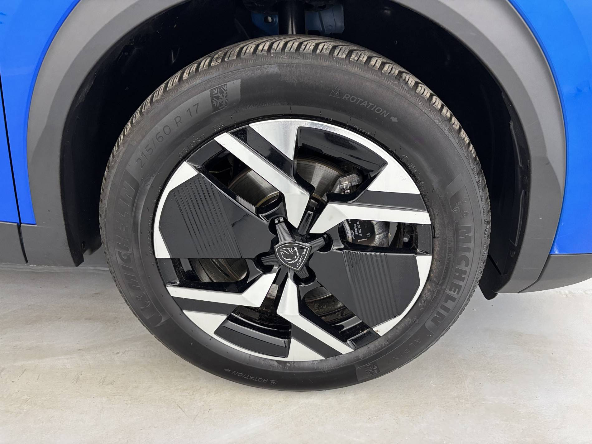 Vente en ligne Peugeot 2008  Hybrid 136 e-DCS6 au prix de 19 990 €