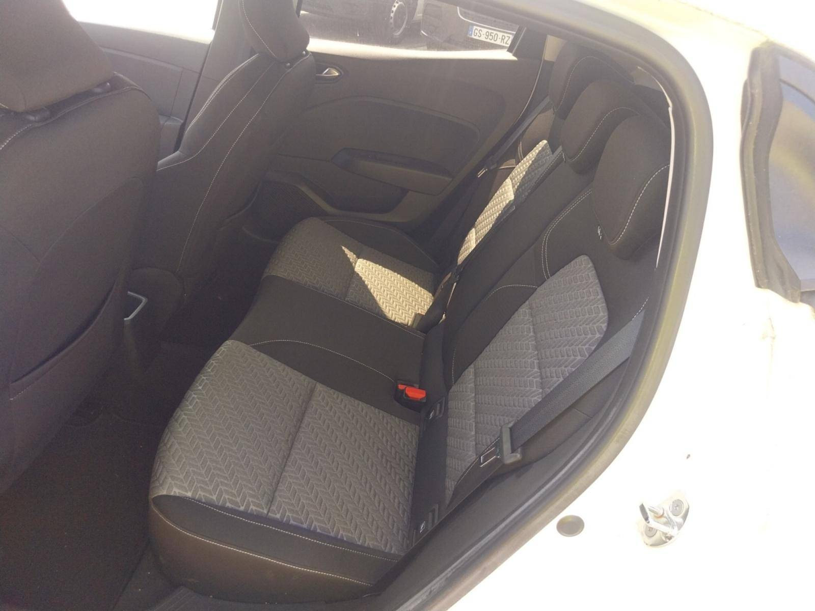 Vente en ligne Renault Clio 5 Clio TCe 90 au prix de 13 850 €