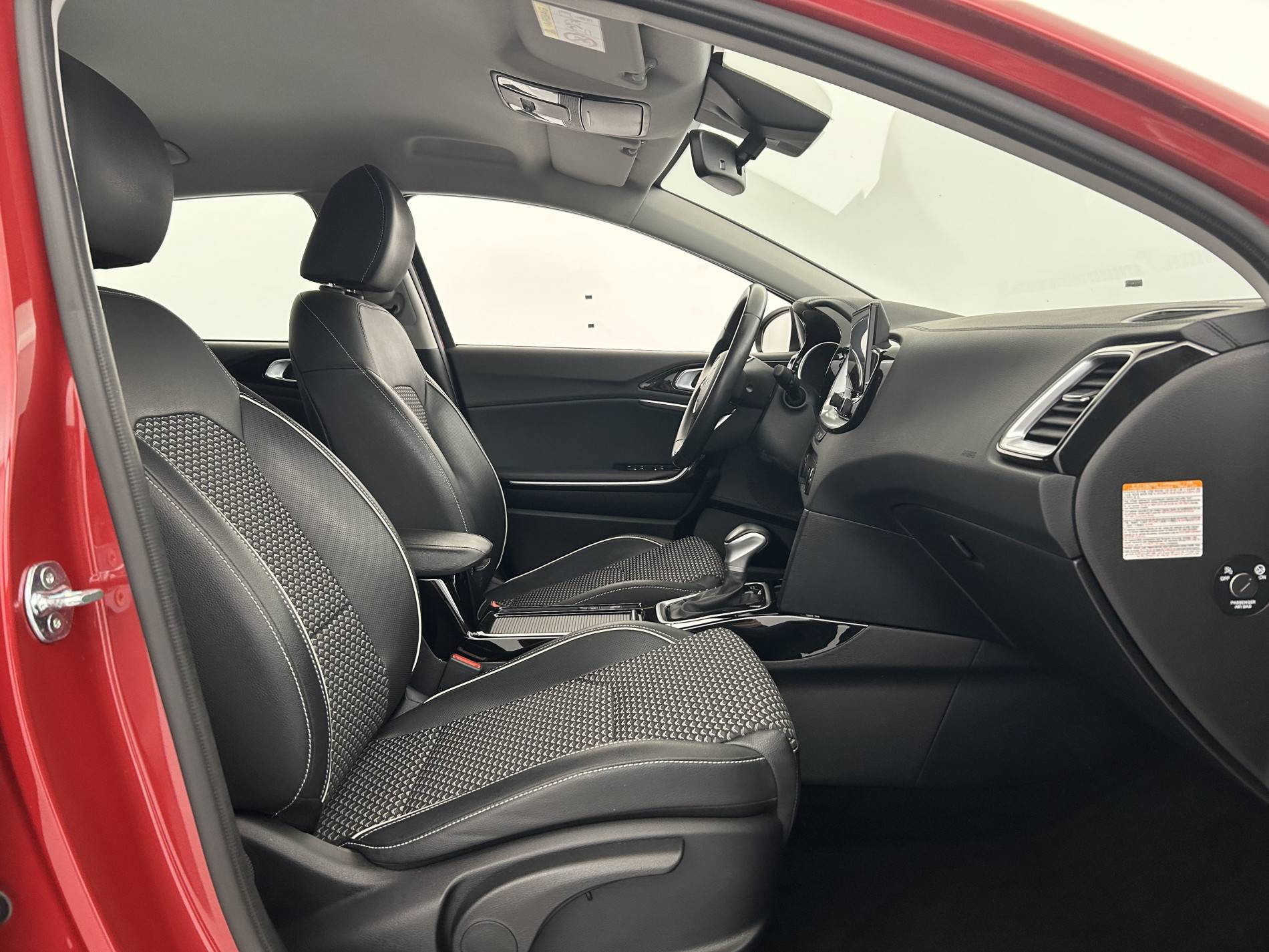 Vente en ligne Kia XCeed  1.6 CRDi 136 ch ISG MHEV DCT7 au prix de 22 480 €